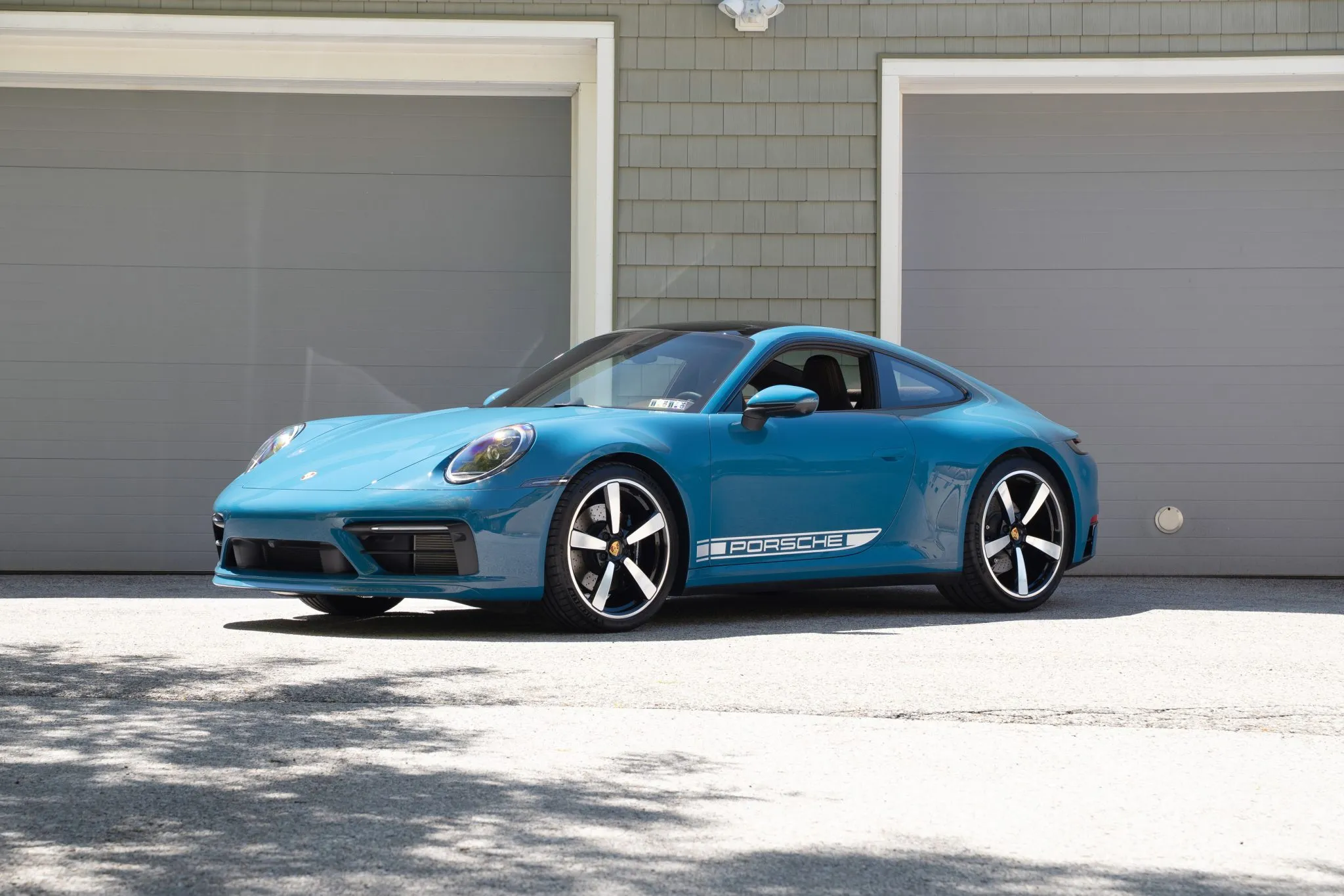 2024 Porsche 911 Carrera S Coupe 7-Speed in Oslo Blue