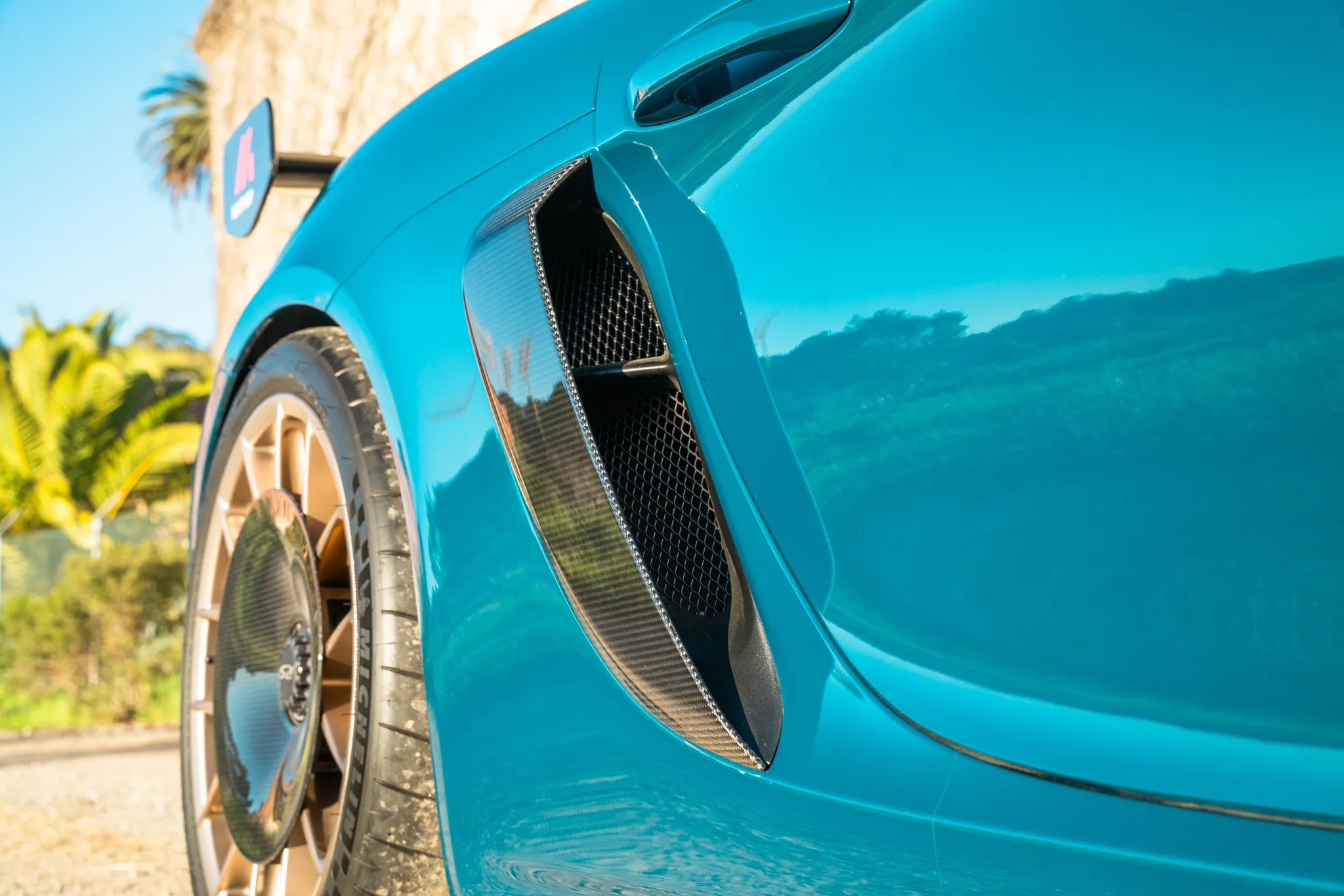 2024 Porsche 718 Cayman GT4 RS in Fjord Green