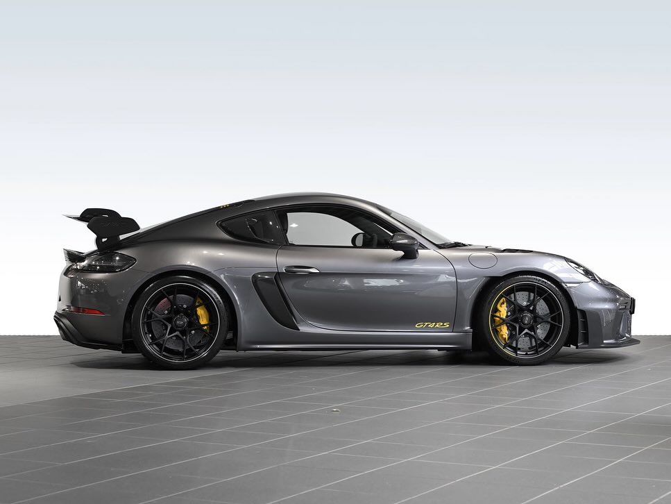 2024 Porsche 718 Cayman GT4 RS in Parliament Grey Metallic