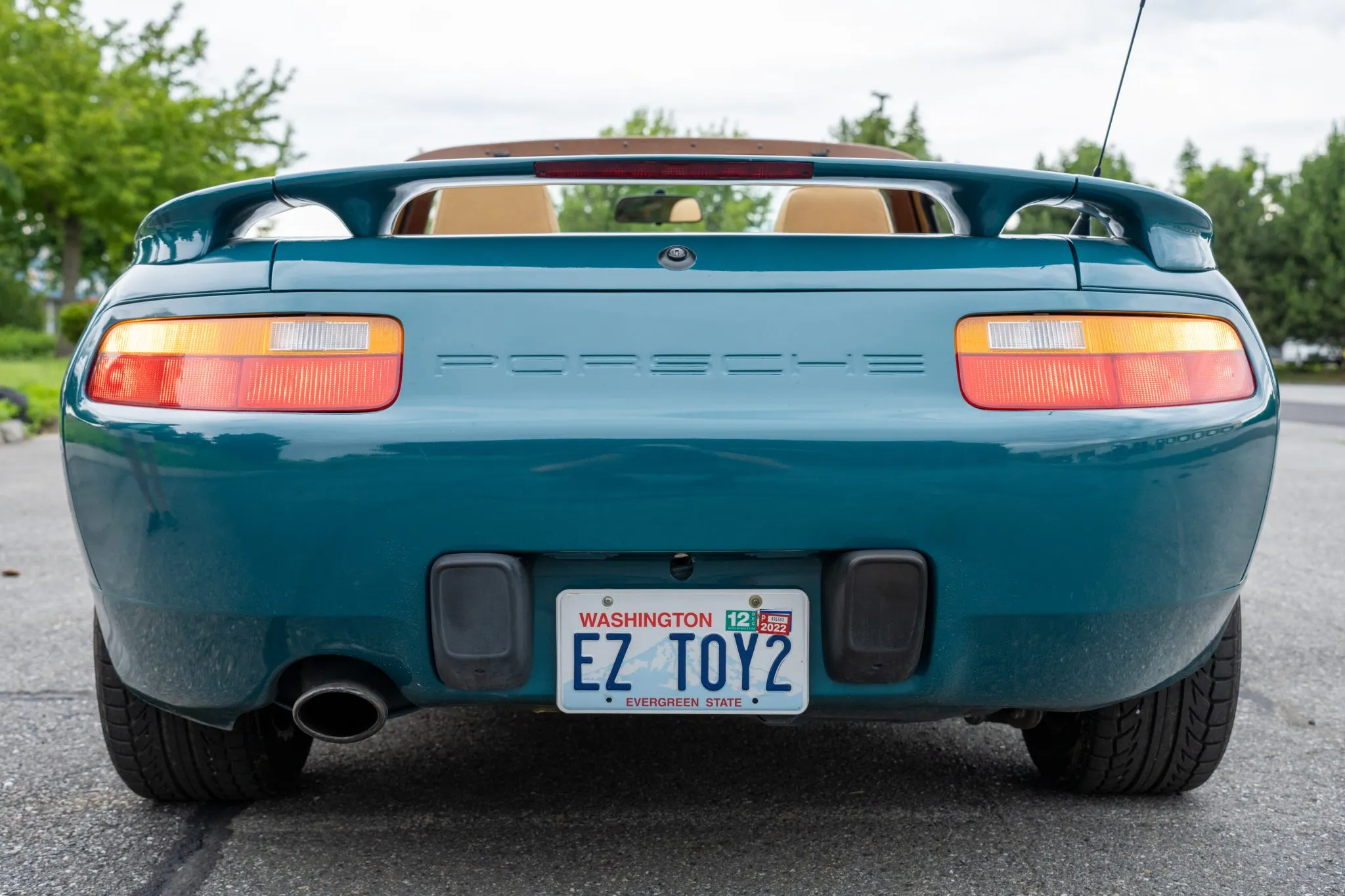 1989 Porsche 928 S4 Cabriolet in Murano Green