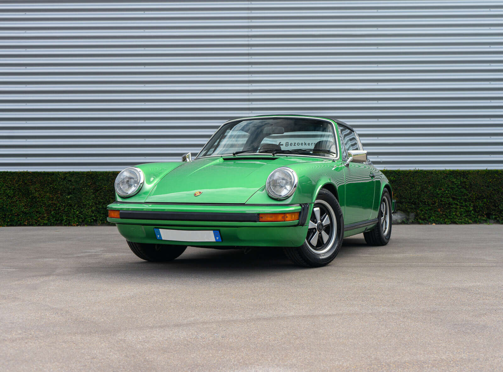 1974 Porsche 911 S in Viper Green Diamond