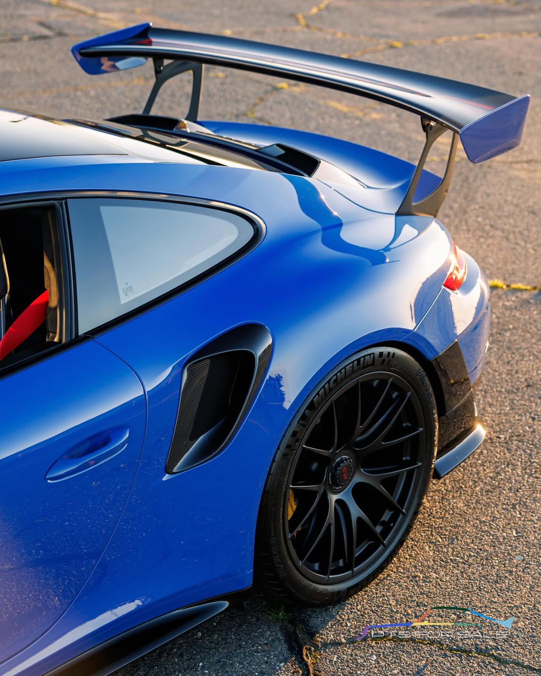 2019 Porsche 911 GT2 RS  in Club Blau