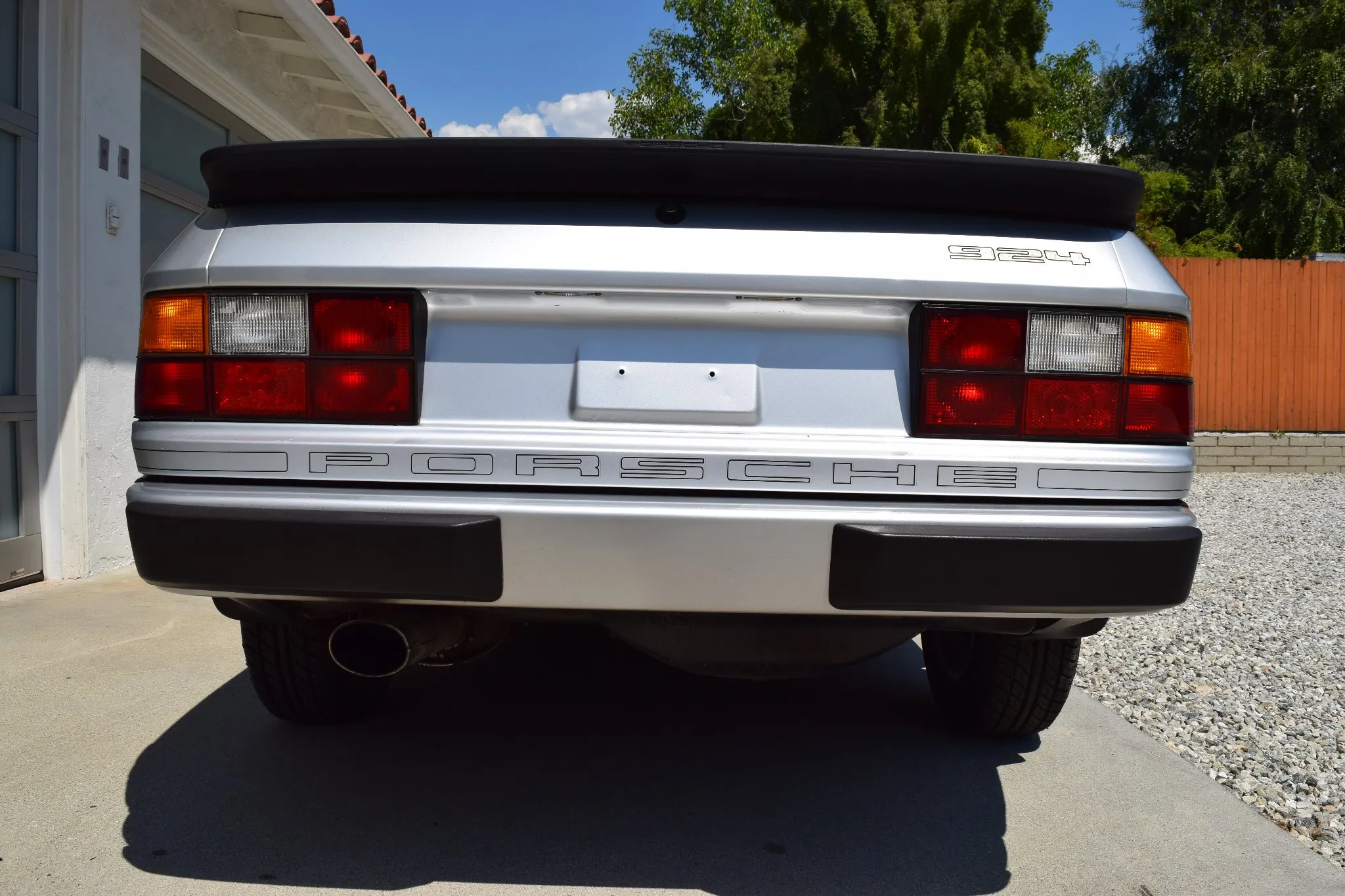 1982 Porsche 924 in Diamond Silver Metallic 