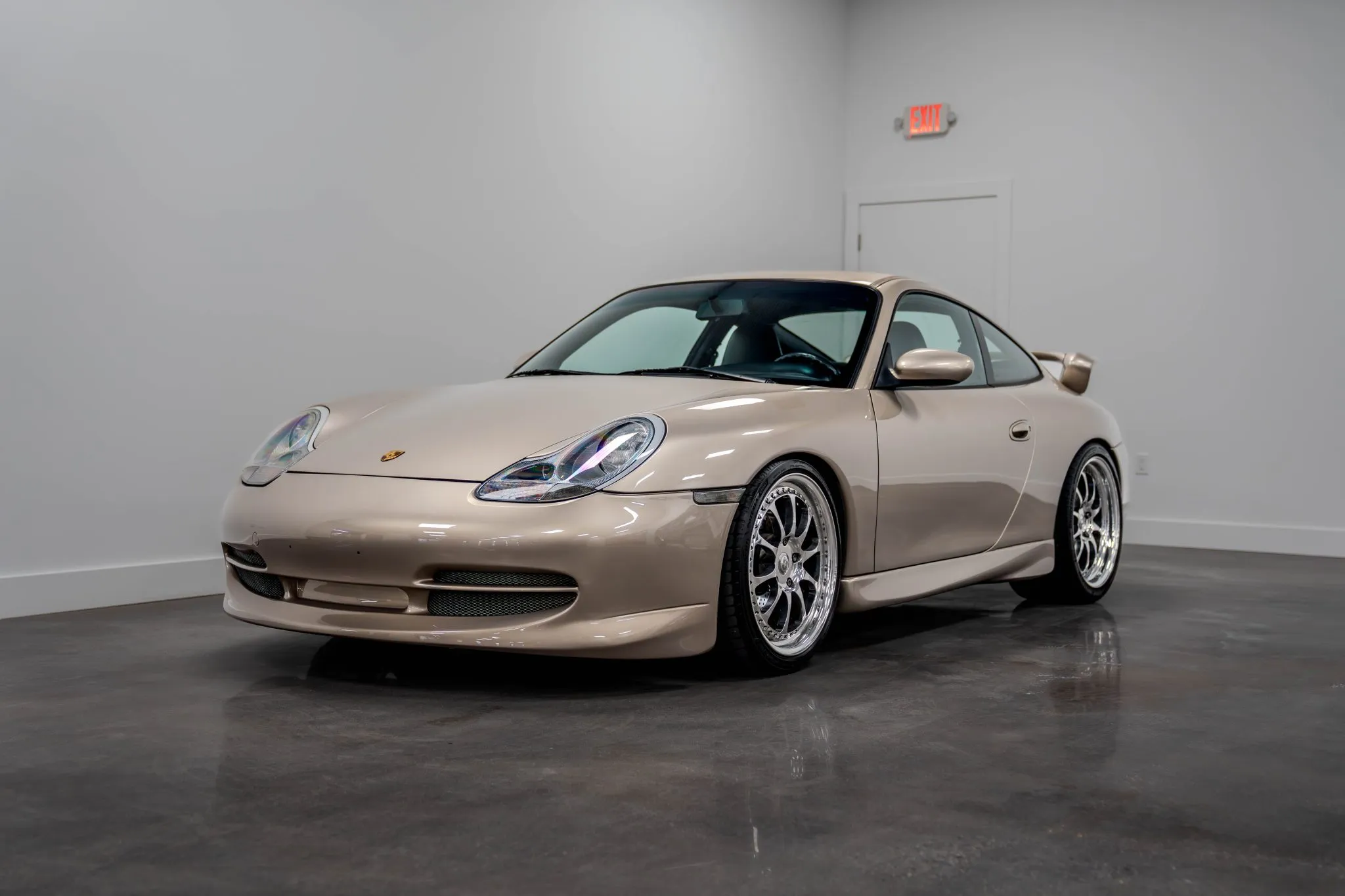1999 Porsche 911 Carrera Coupe in Mirage Metallic
