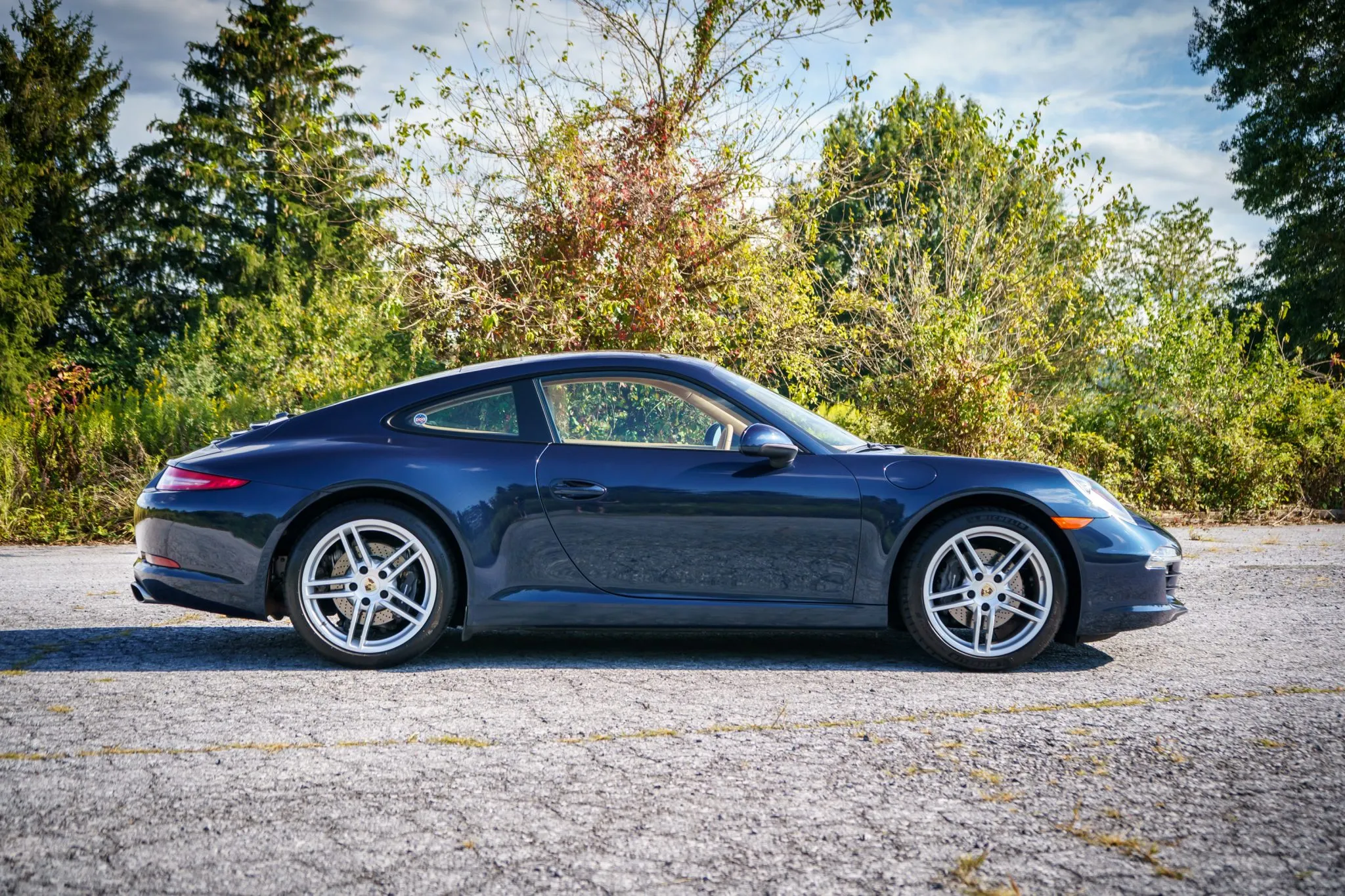 2013 Porsche 911 Carrera Coupe in Dark Blue Metallic