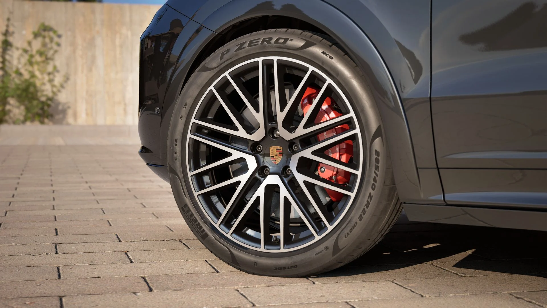 2026 Porsche Cayenne S E-Hybrid in Chromite Black Metallic