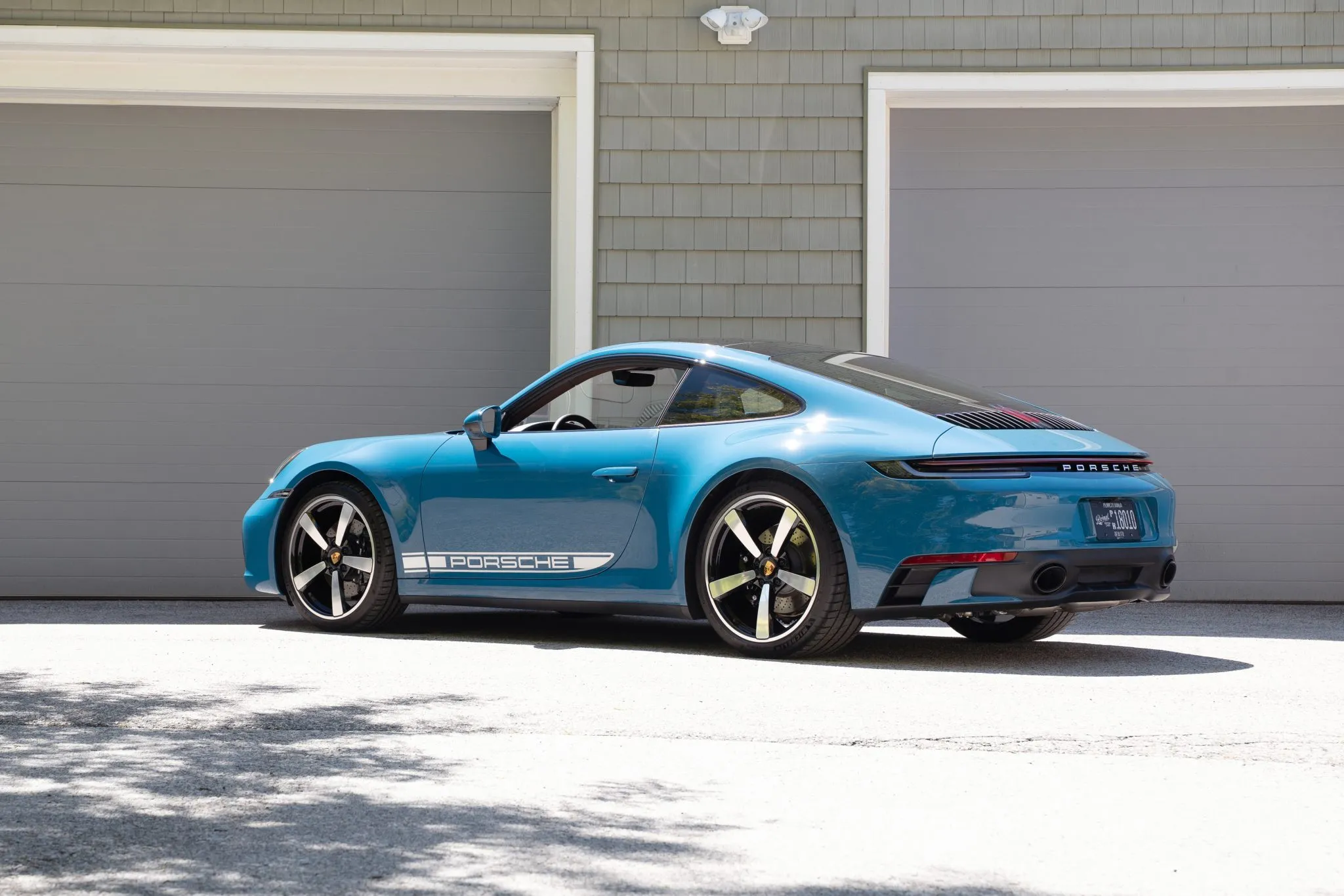 2024 Porsche 911 Carrera S Coupe 7-Speed in Oslo Blue