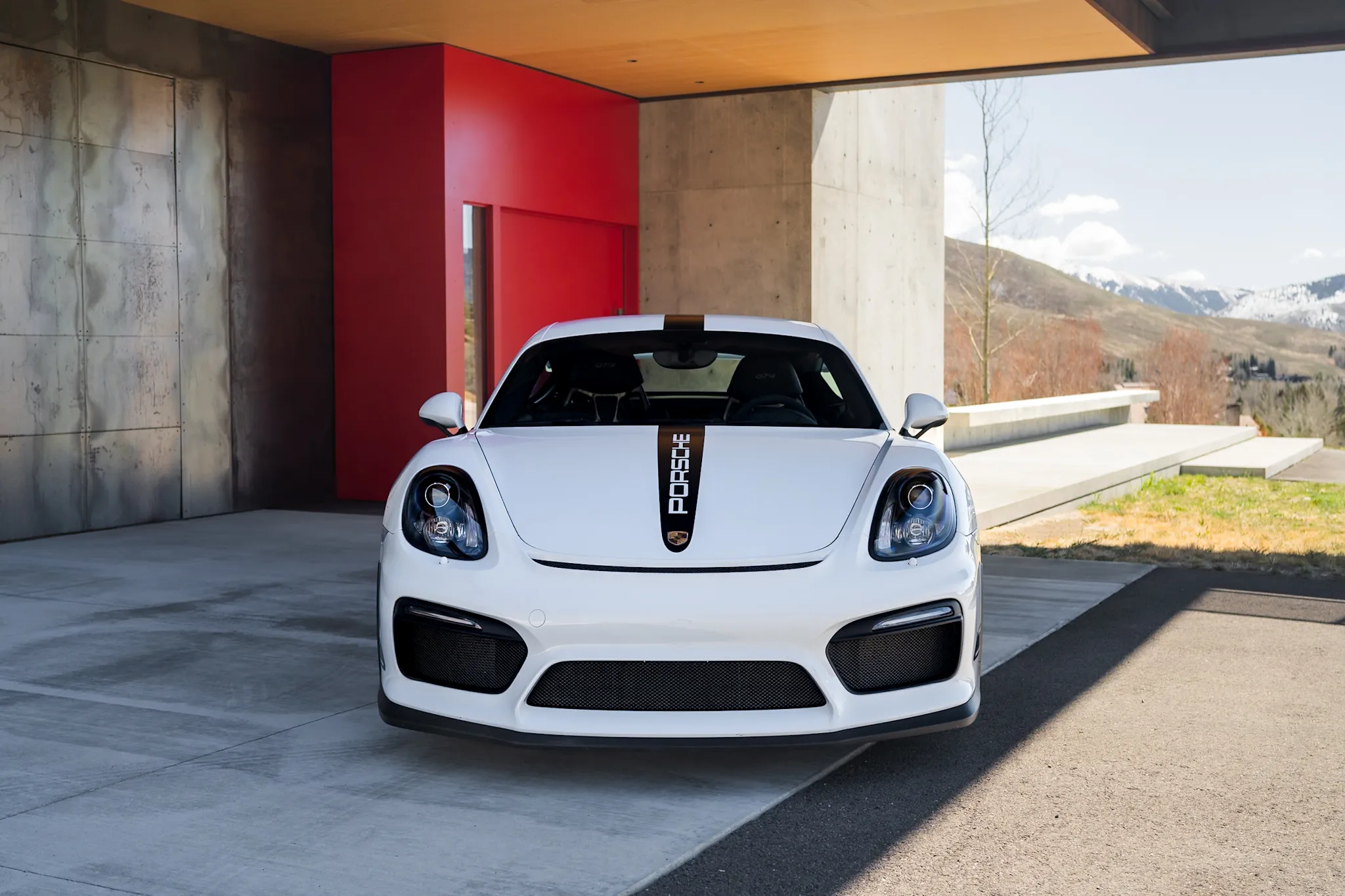 2016 Porsche Cayman GT4 in Carrara White Metallic