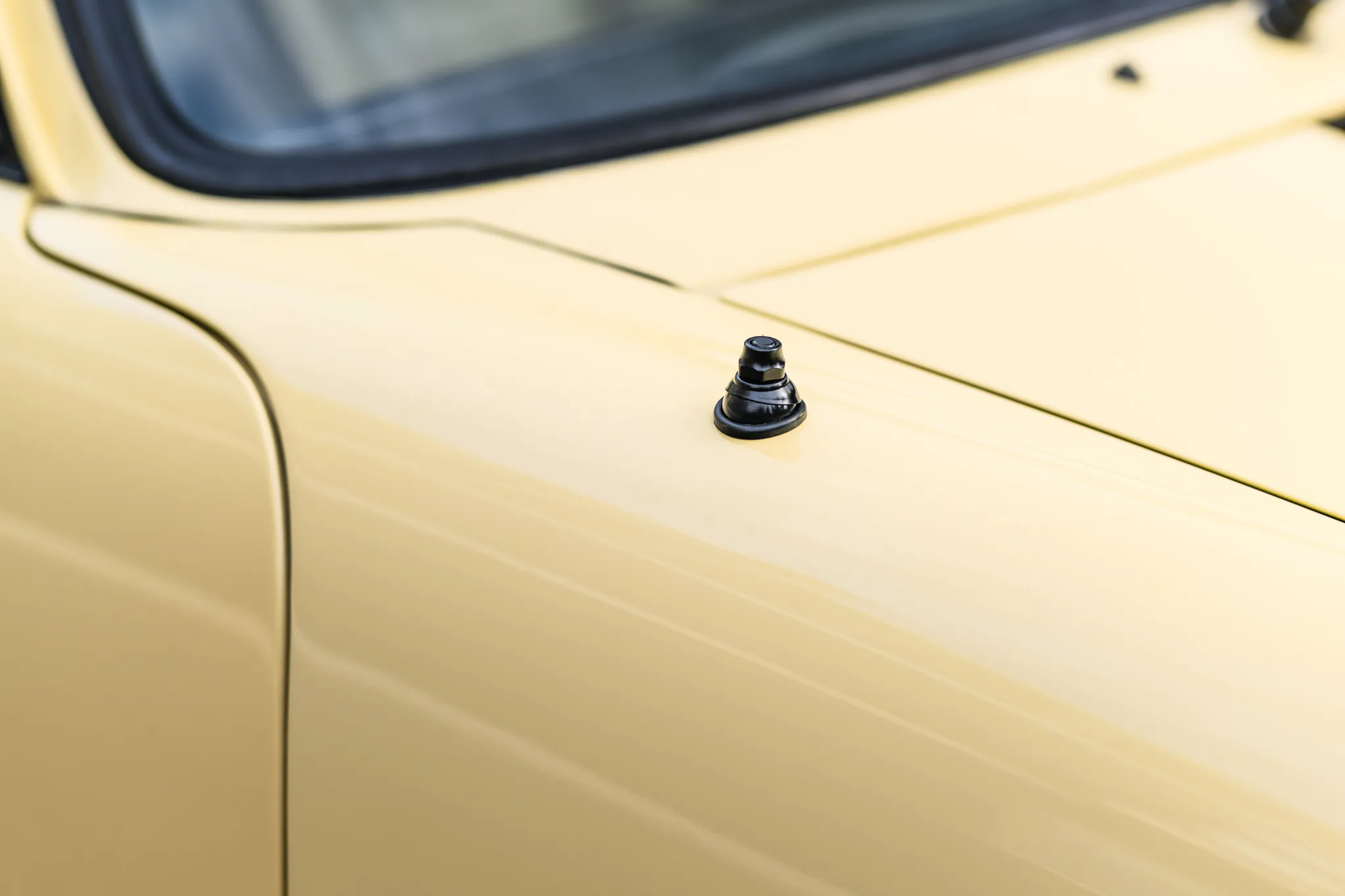 1981 Porsche 911SC Targa in Bamboo Beige