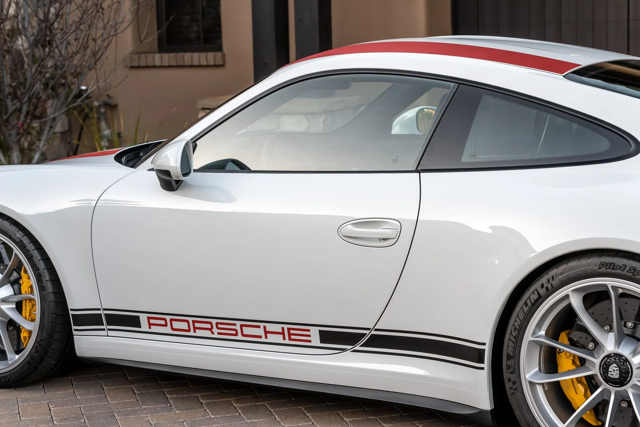 2016 Porsche 911 R in White