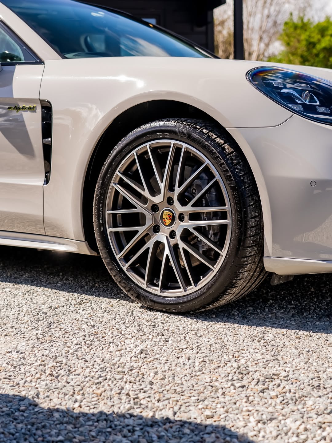 2023 Porsche Panamera 4 E-Hybrid in Crayon