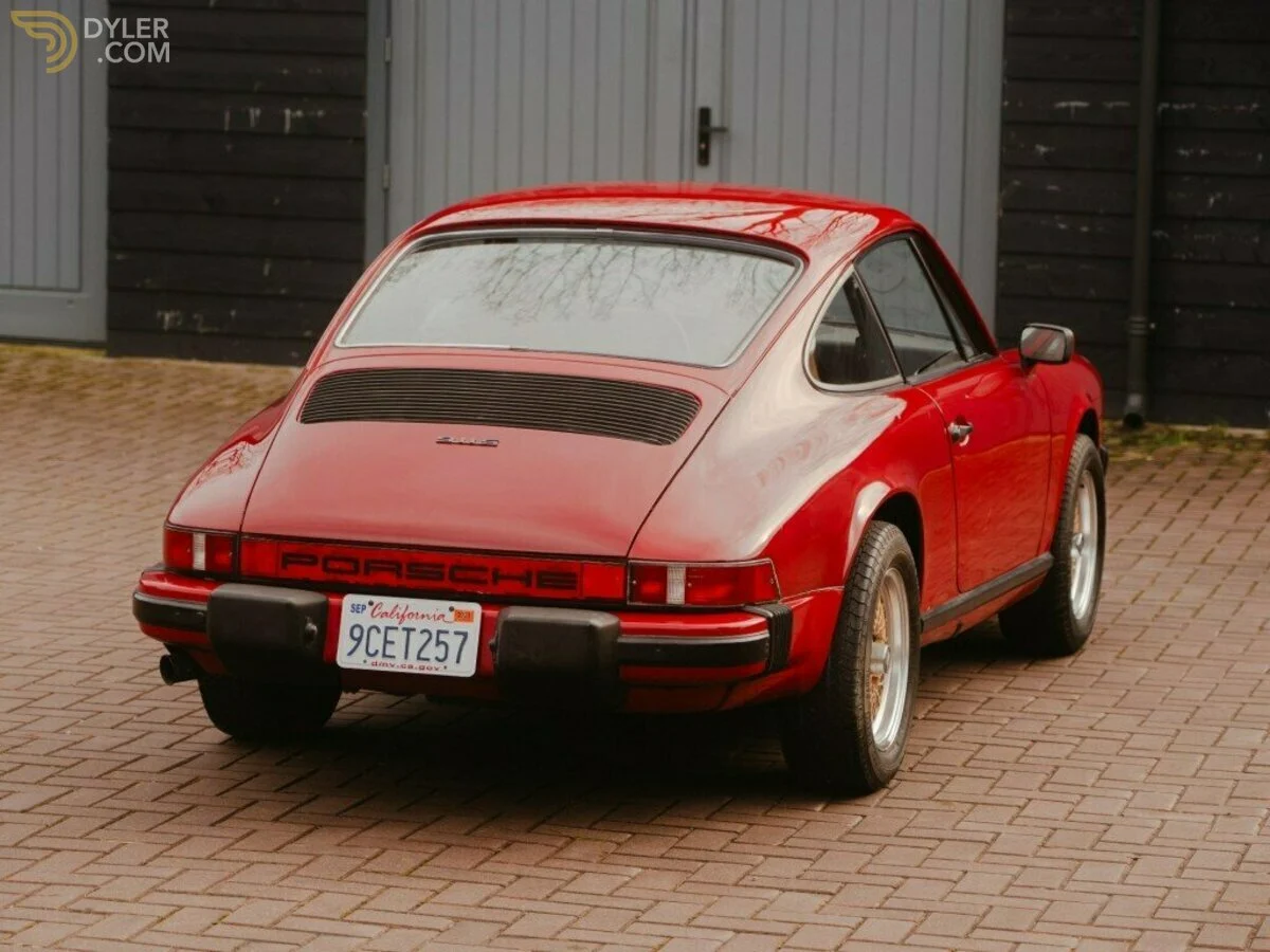 1975 Porsche 911 S in Malaga Red
