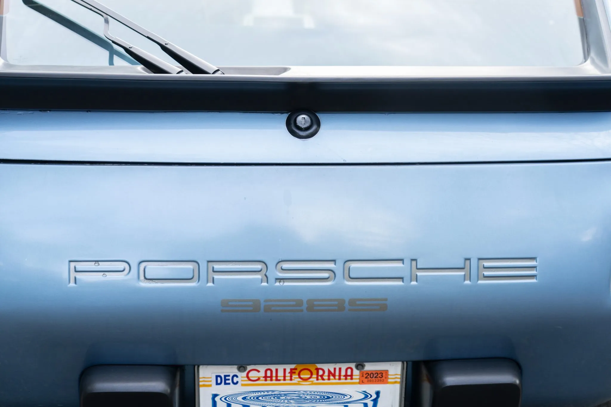 1986.5 Porsche 928S in Iris Blue Metallic