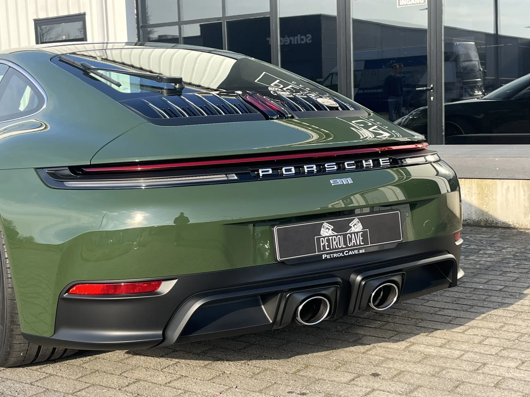 2025 Porsche 911 Carrera GTS ‘Cuarenta Edition’ in Quercus Verde