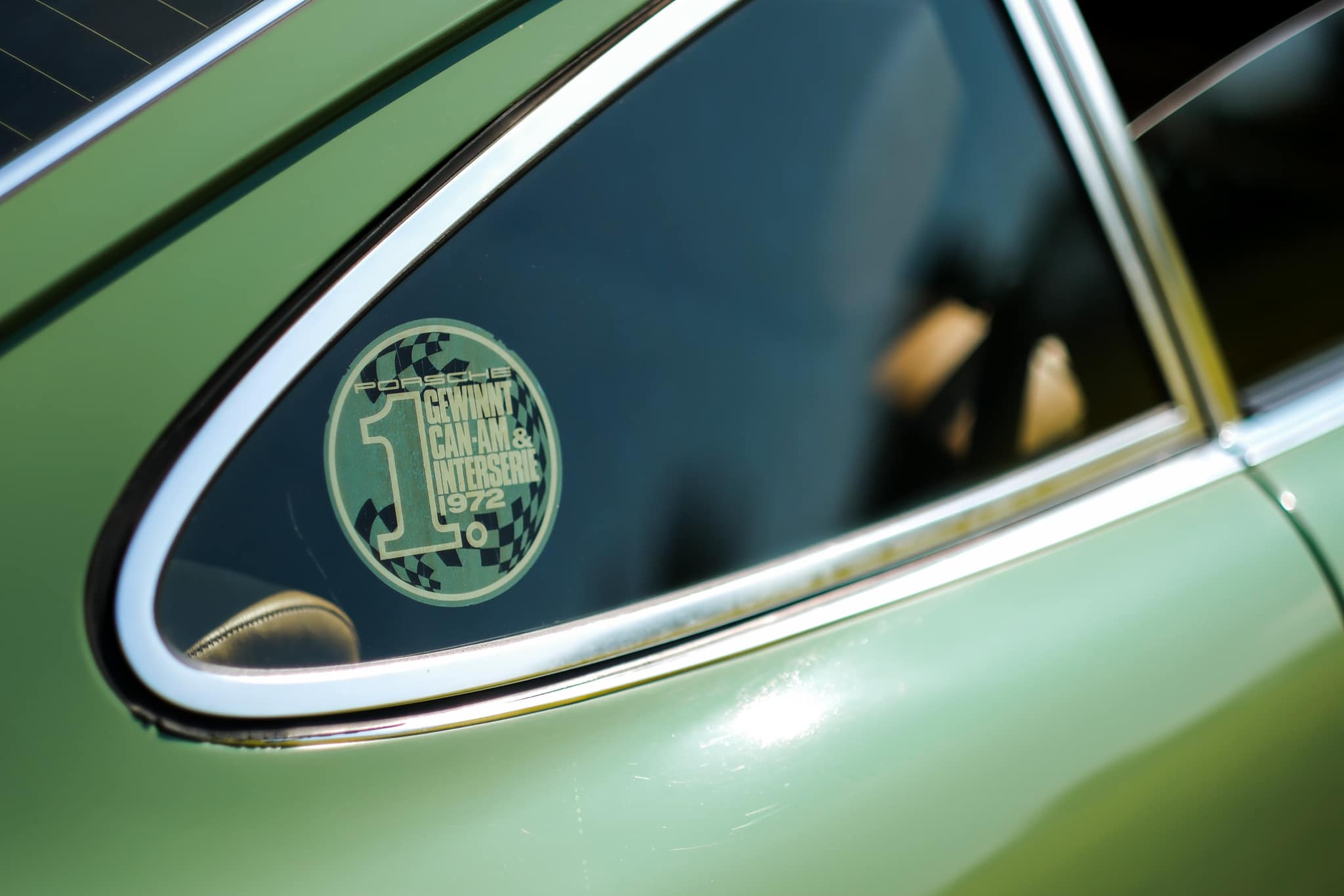 1973 Porsche 911T in Bush (Leaf) Green