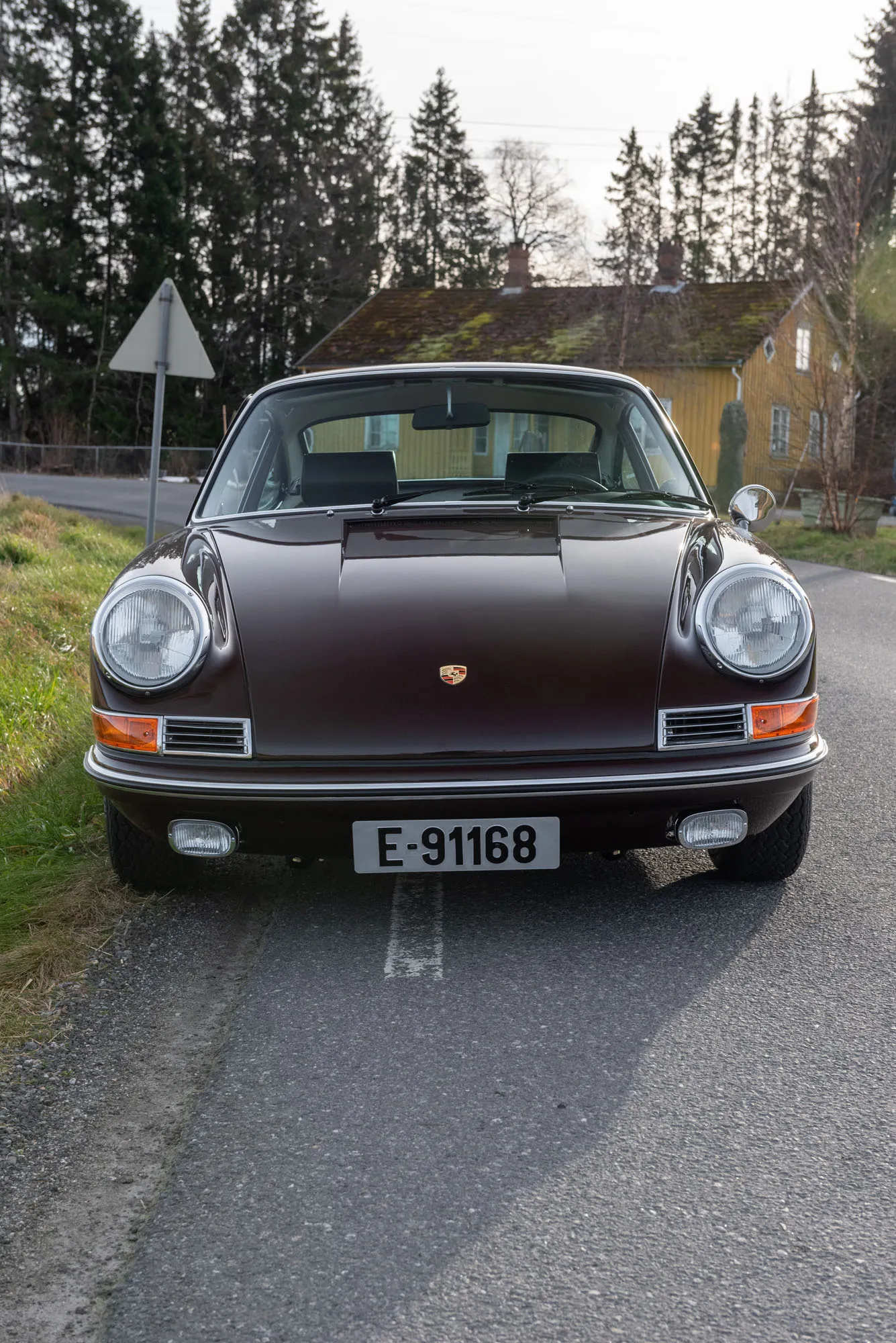 1968 Porsche 911 Coupe in Coffee Brown