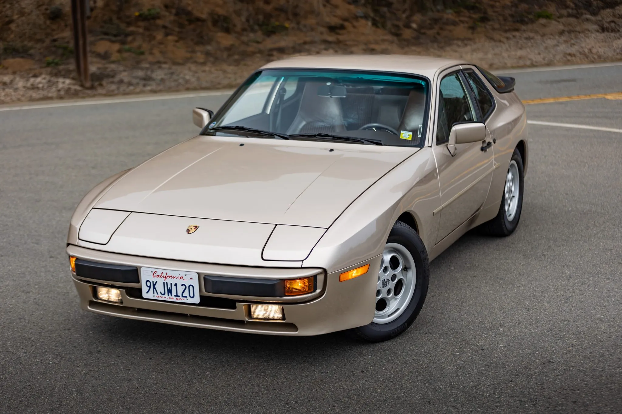 1985.5 Porsche 944 in Kalahari Beige Metallic