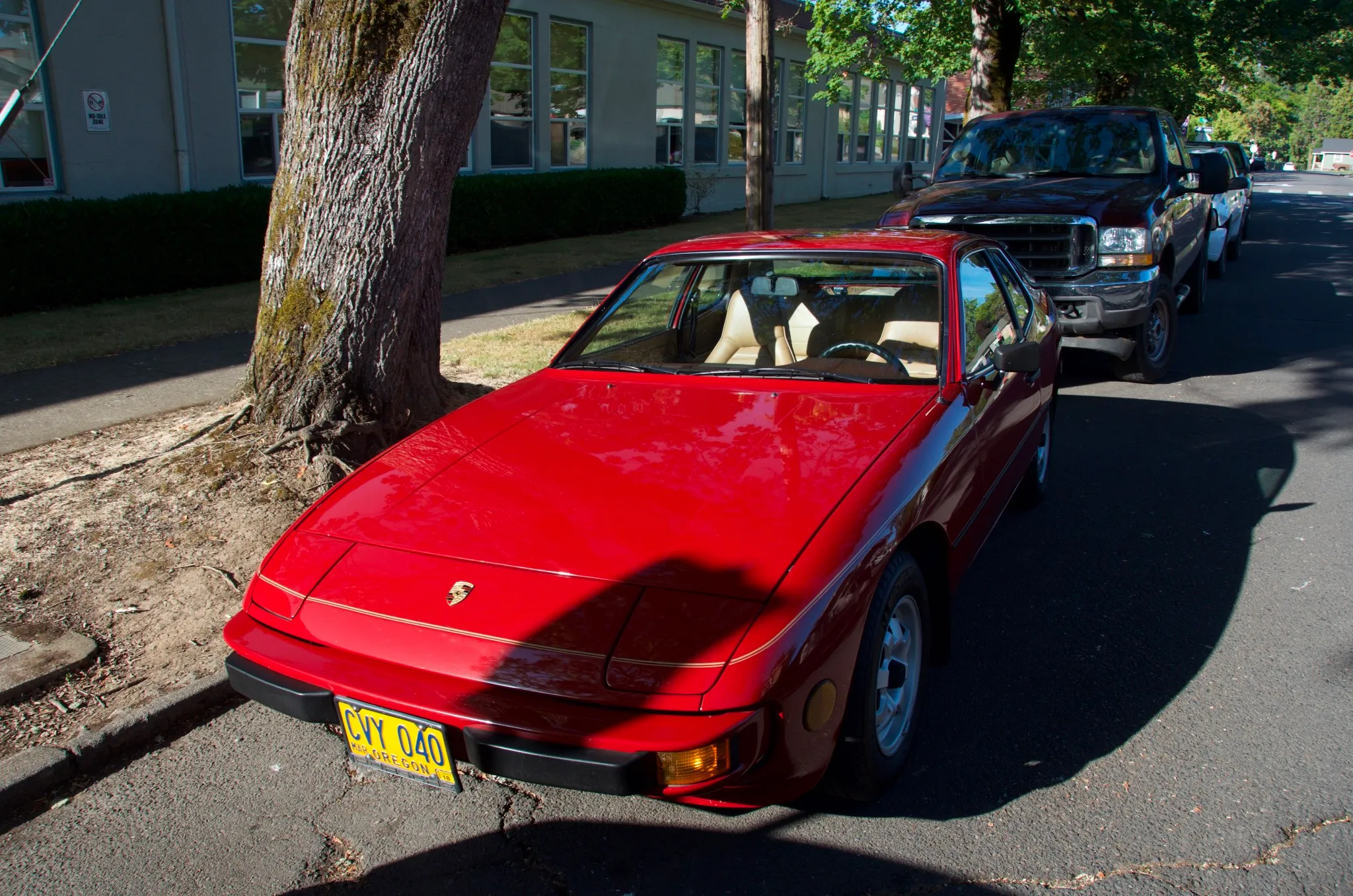 1978 Porsche 924 in Mars Red
