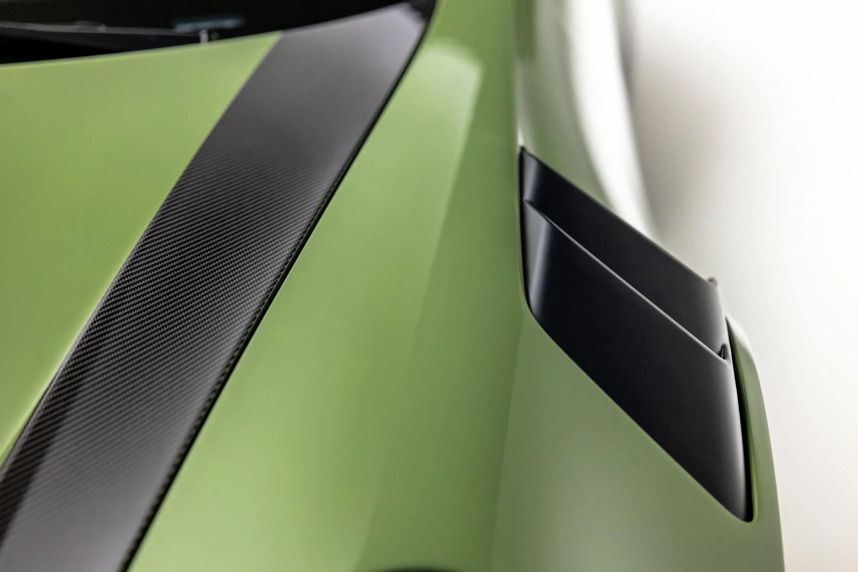 2024 Porsche 911 GT3 RS Weissach in Olive Green