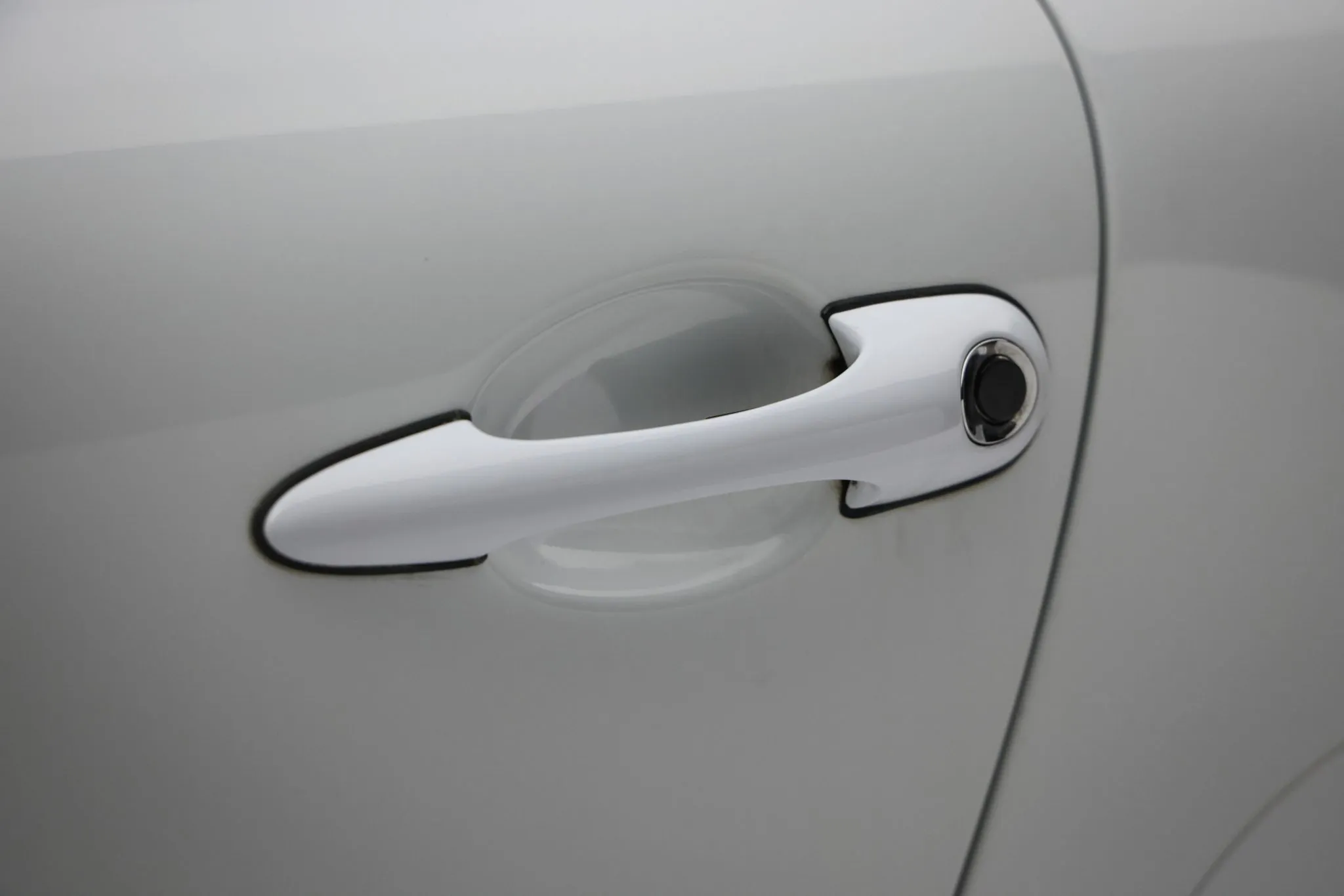 1997 Porsche 911 Carrera S Coupe in Glacier White