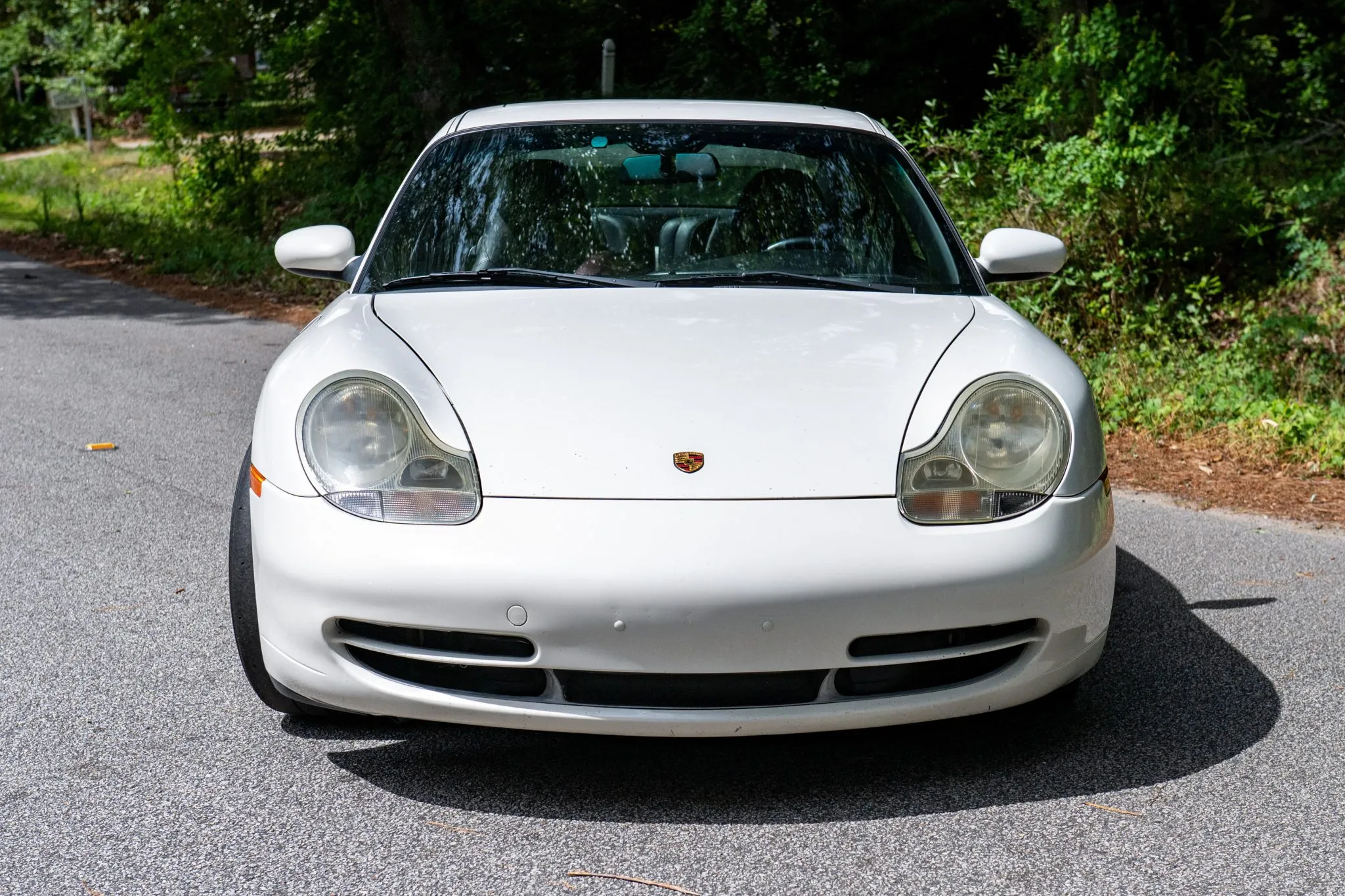 2000 Porsche 911 Carrera Coupe in Biarritz White