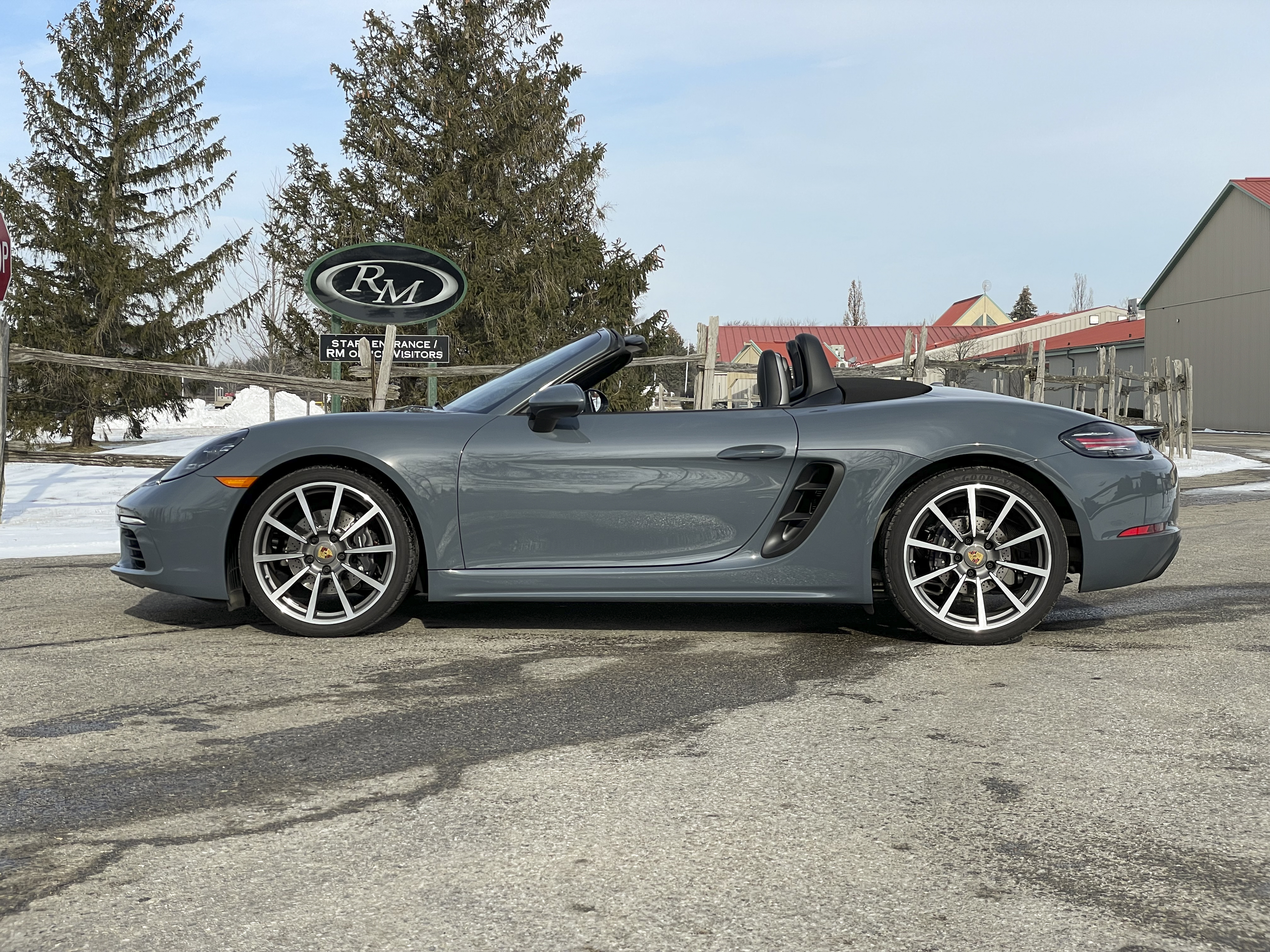 2018 Porsche 718 Boxster in Graphite Blue Metallic