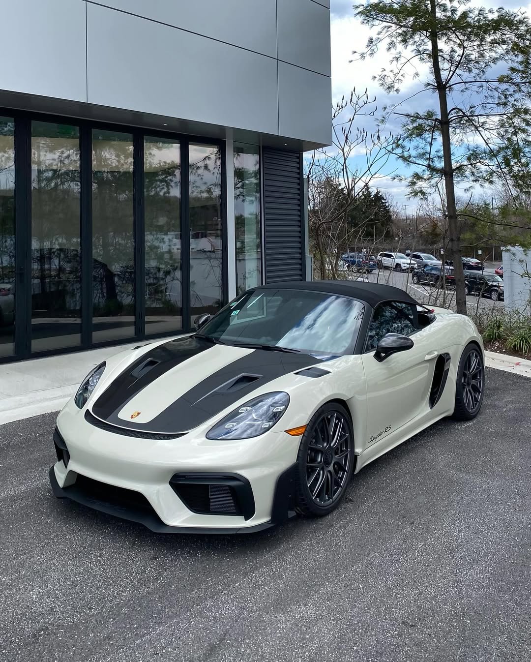 2024 Porsche 718 Spyder RS in Geyser Grey Metallic