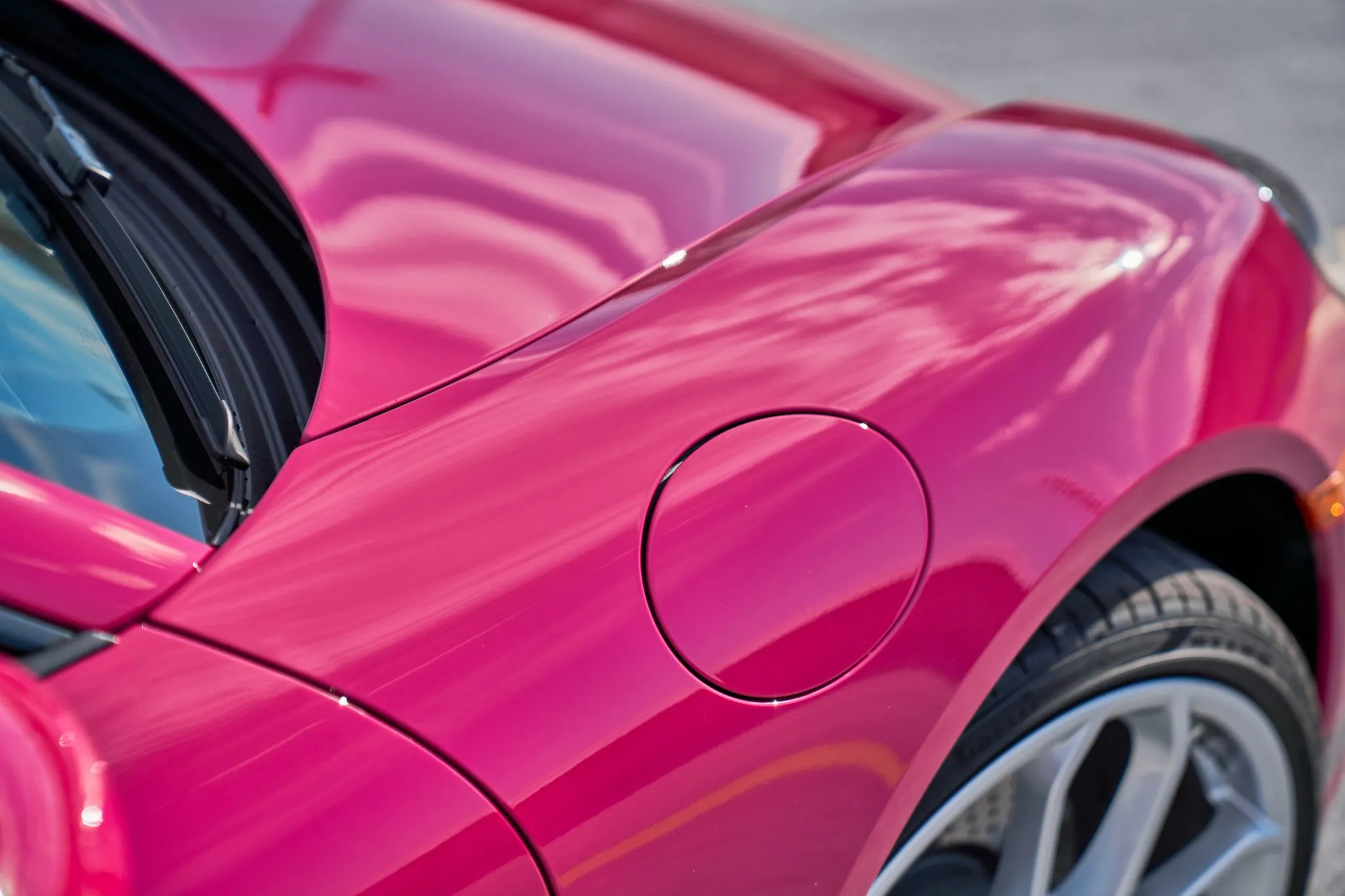 2024 Porsche 718 Cayman Style Edition in Ruby Star Neo