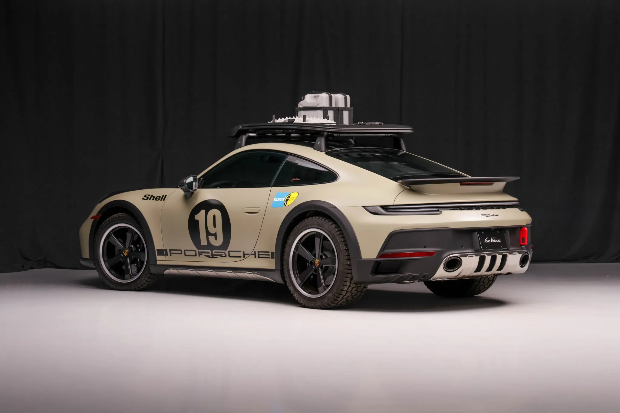 2024 Porsche 911 Dakar Rallye Design in Stone Grey