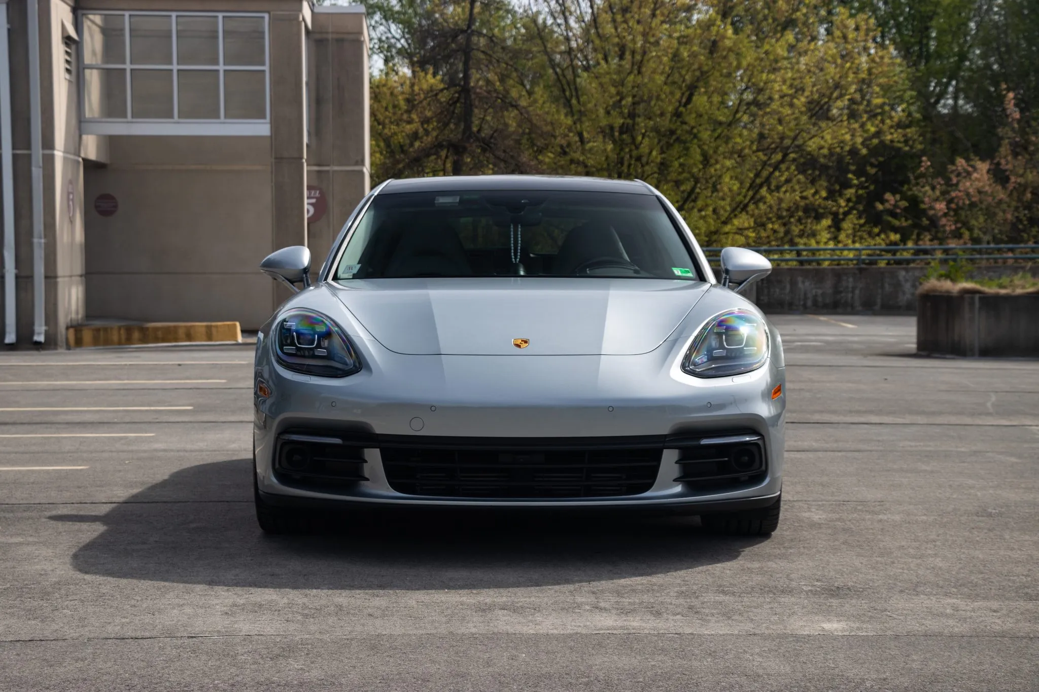 2019 Porsche Panamera 4 Sport Turismo in Dolomite Silver Metallic