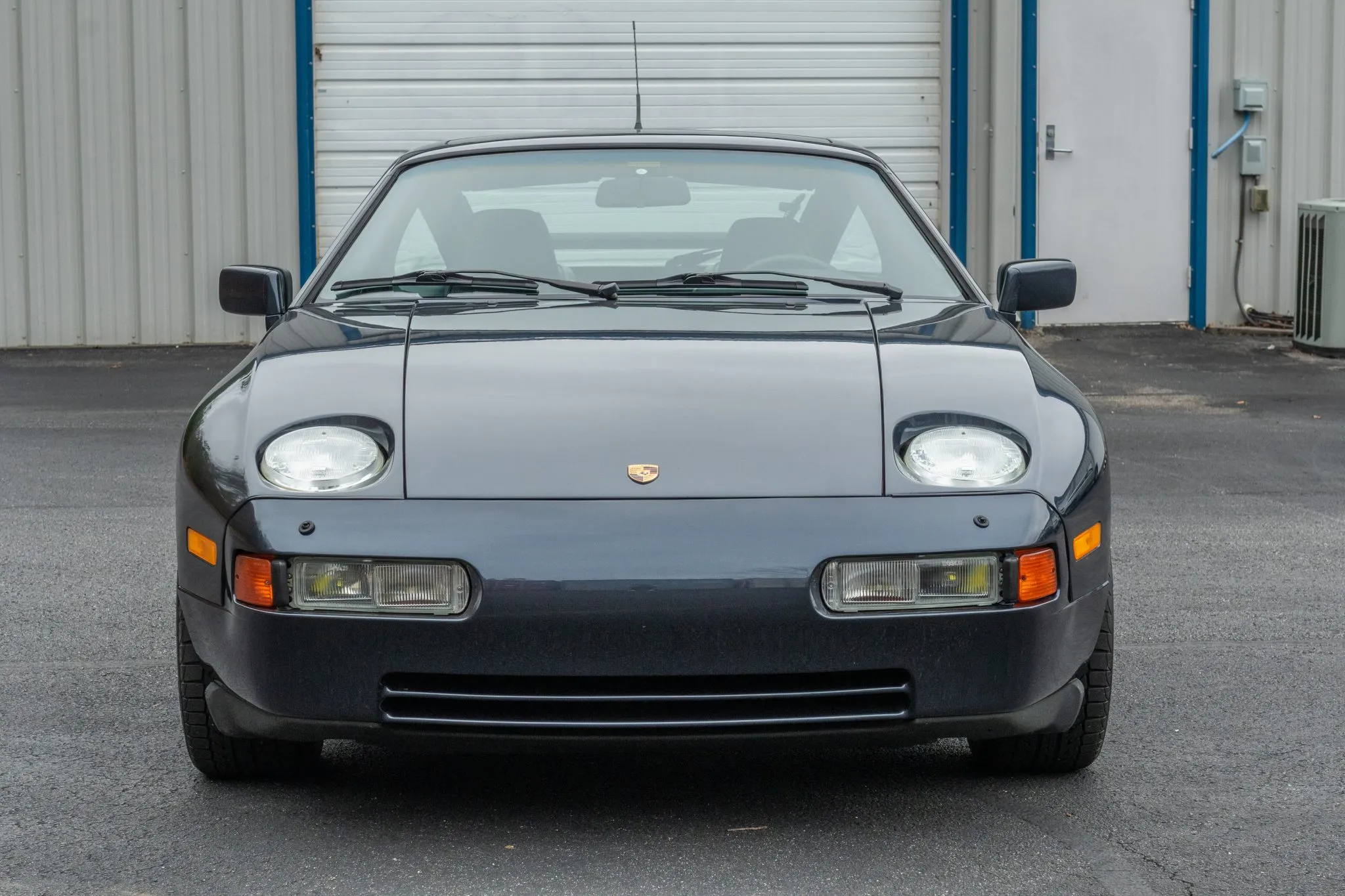 1991 Porsche 928 GT in Marine Blue