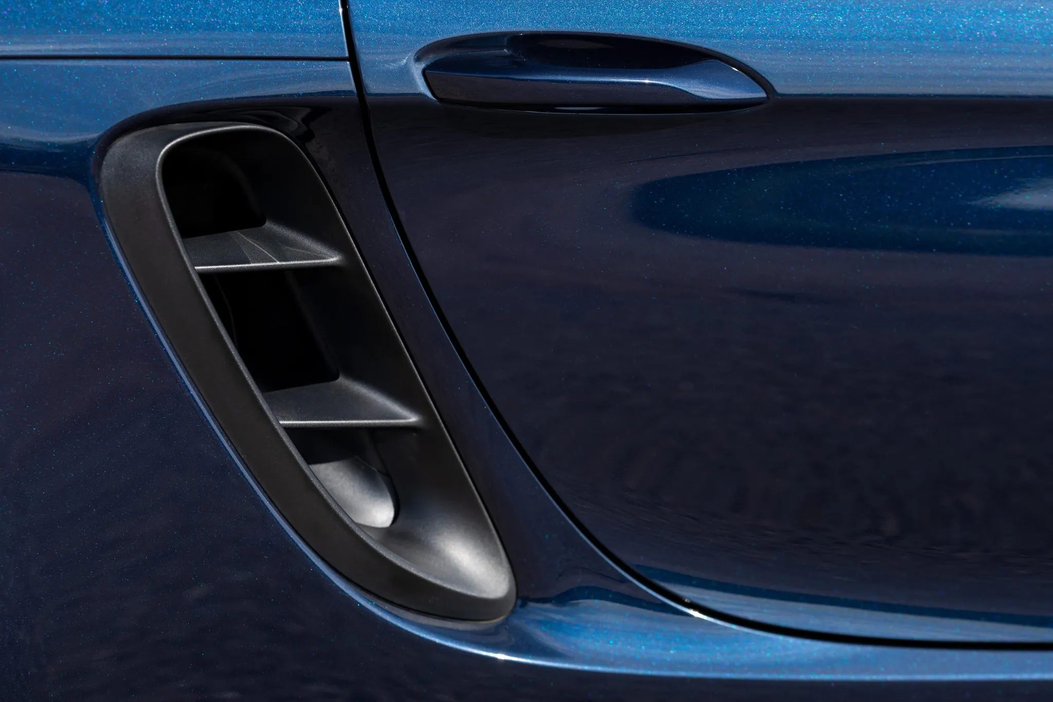 2019 Porsche 718 Boxster S in Night Blue Metallic