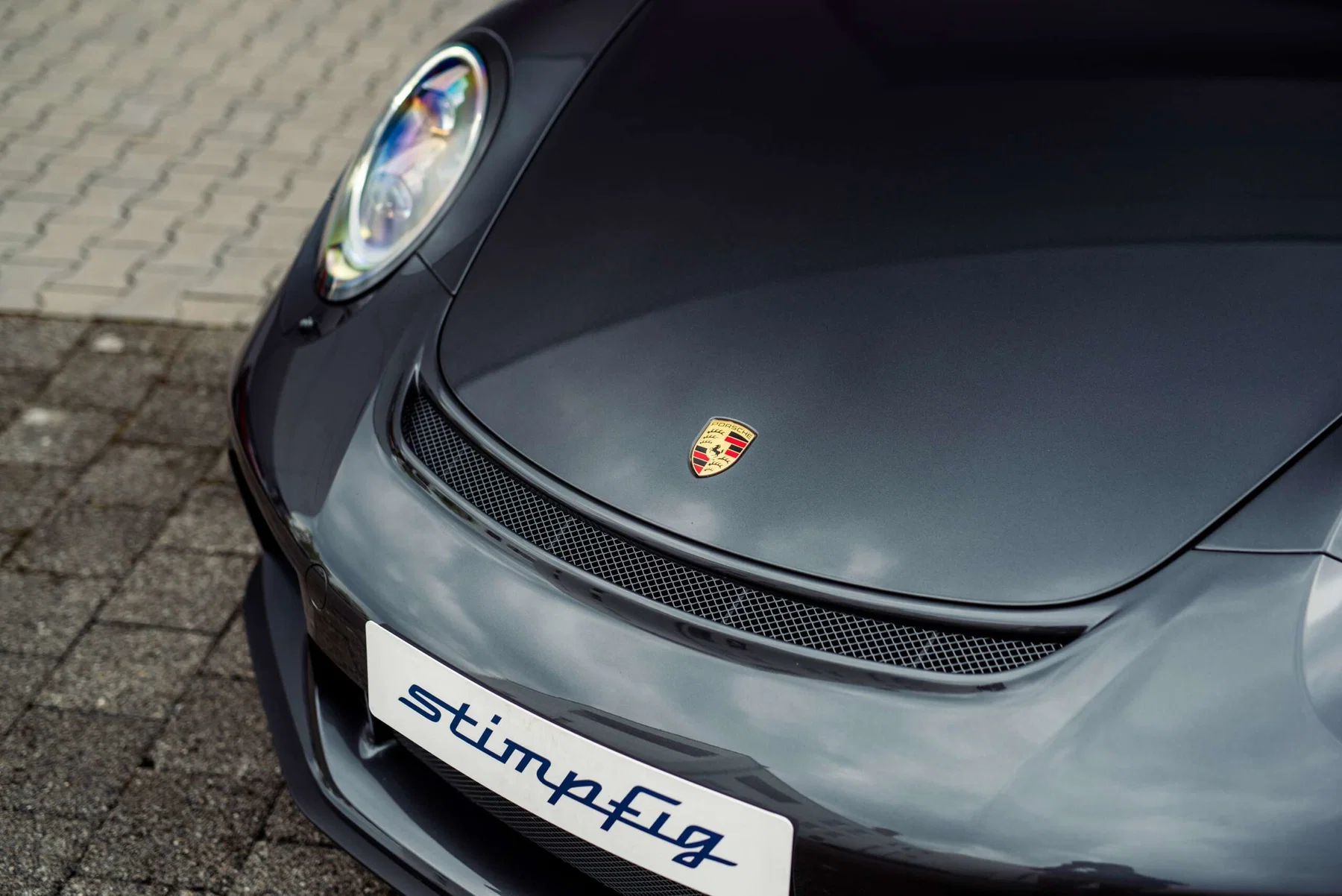 2018 Porsche 911 GT3 Touring in Grigio Granito Metallic
