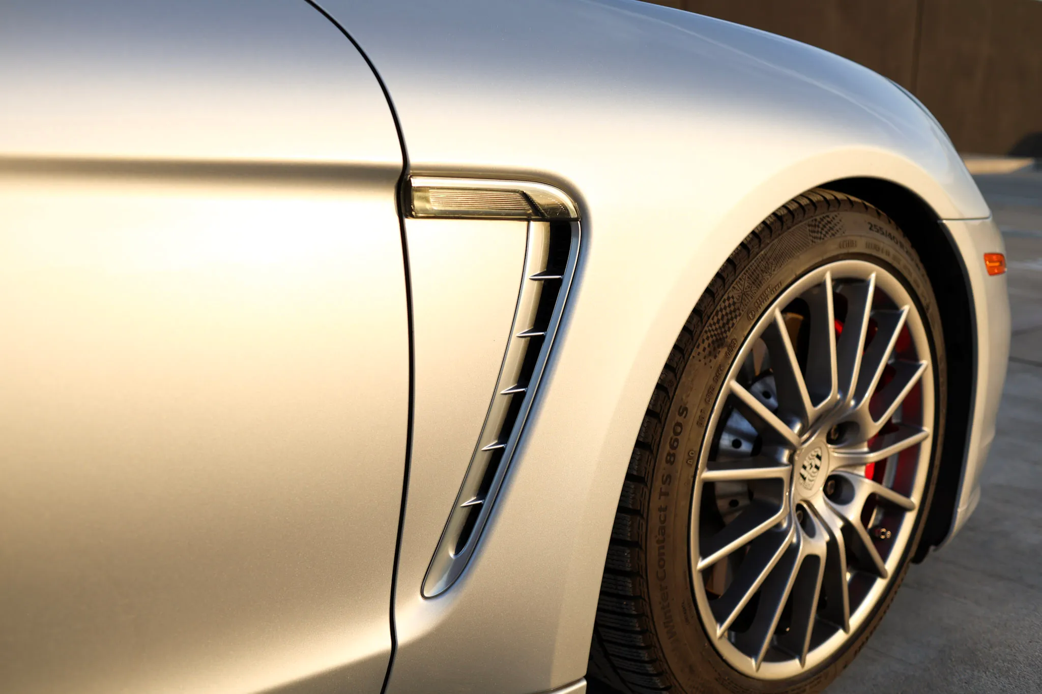 2014 Porsche Panamera Turbo Executive in Rhodium Silver Metallic