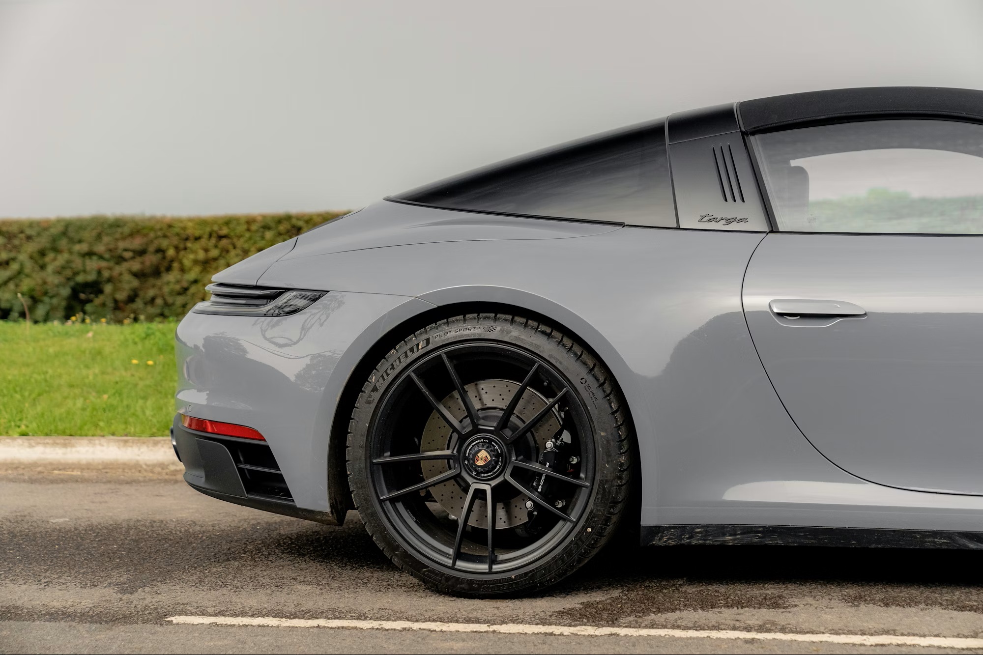 2023 Porsche 911 (992) Targa 4 GTS in Arctic Grey