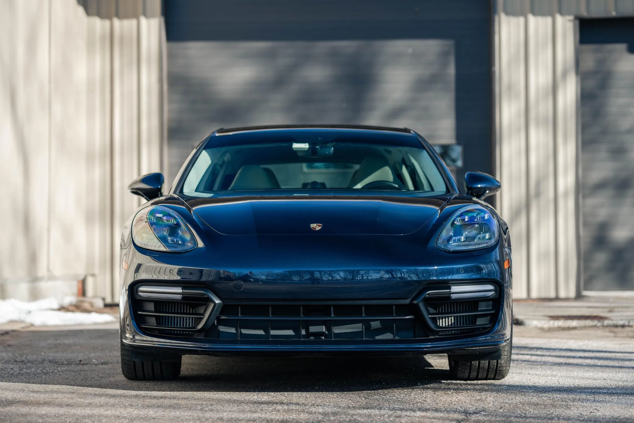 2018 Porsche Panamera Turbo Sport Turismo in Night Blue Metallic