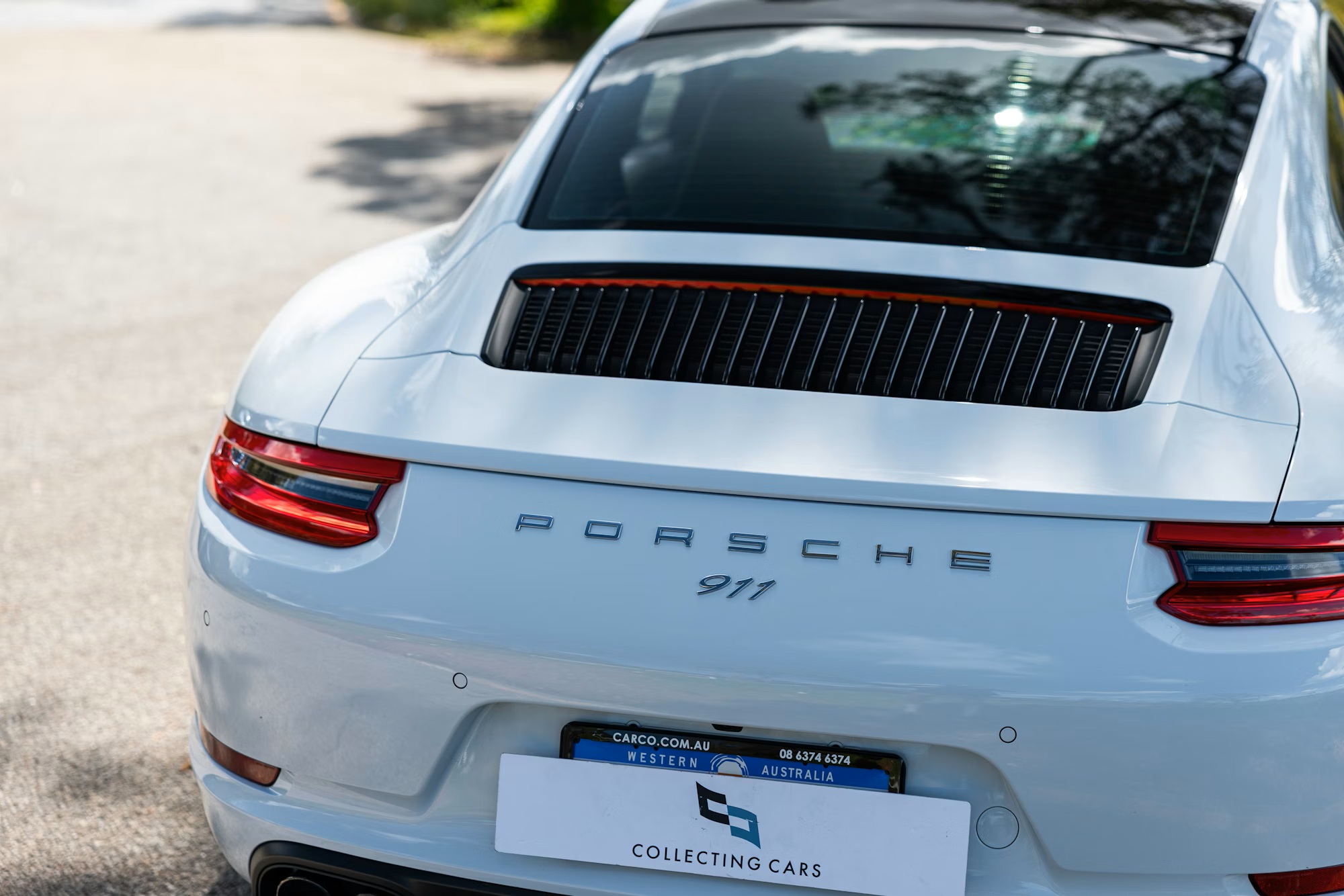 2017 Porsche 911 Carrera in Carrara White Metallic