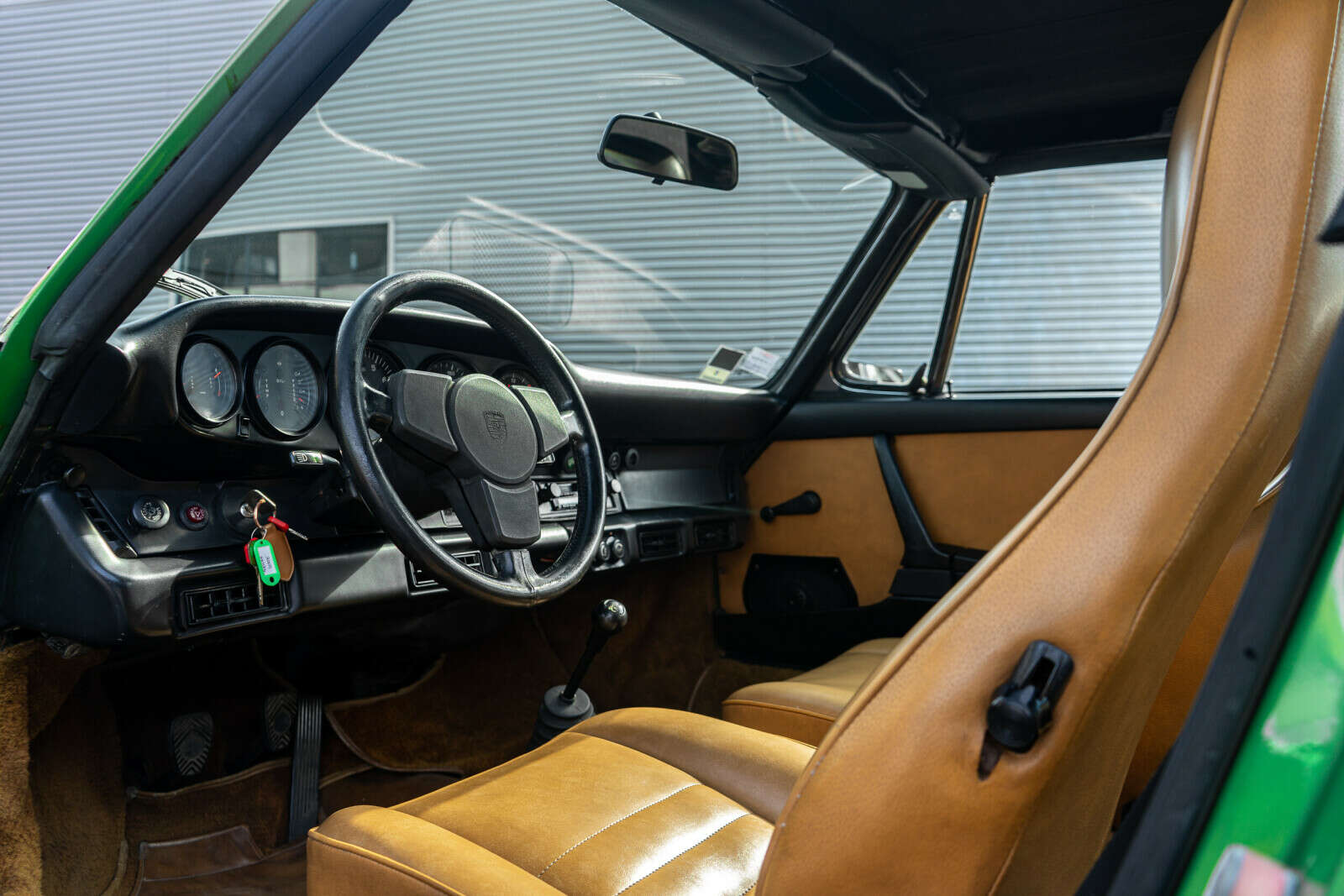 1974 Porsche 911 S in Viper Green Diamond