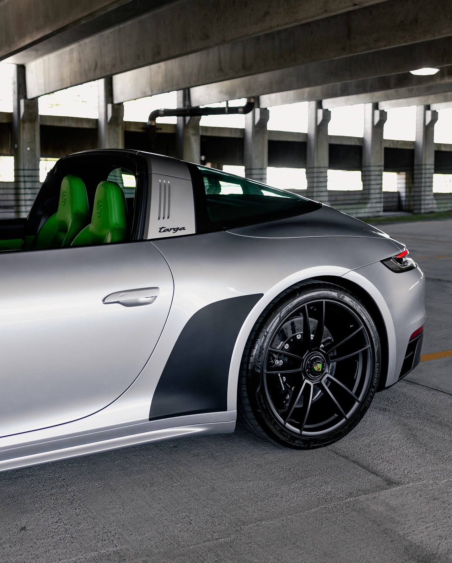 2025 Porsche 911 Targa 4 GTS in Polar Silver Metallic
