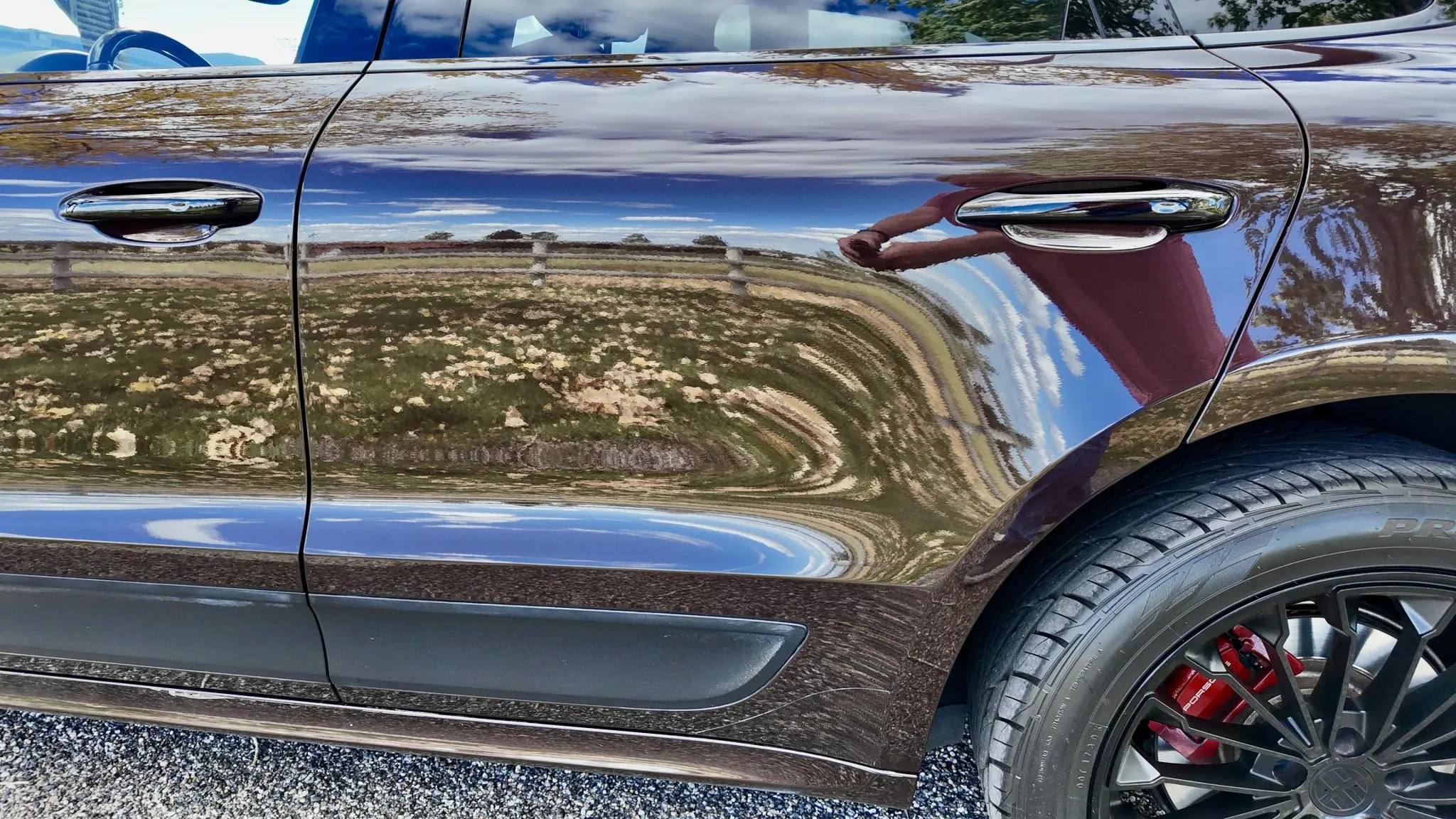 2017 Porsche Macan GTS in Mahogany Metallic