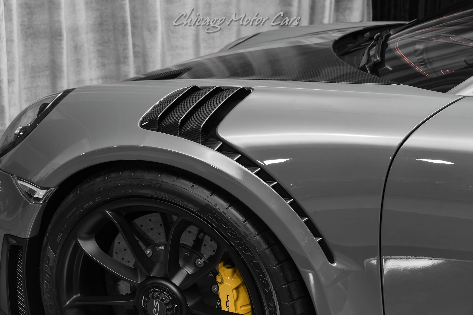 2019 Porsche 911 GT2RS Weissach in Grigio Telesto