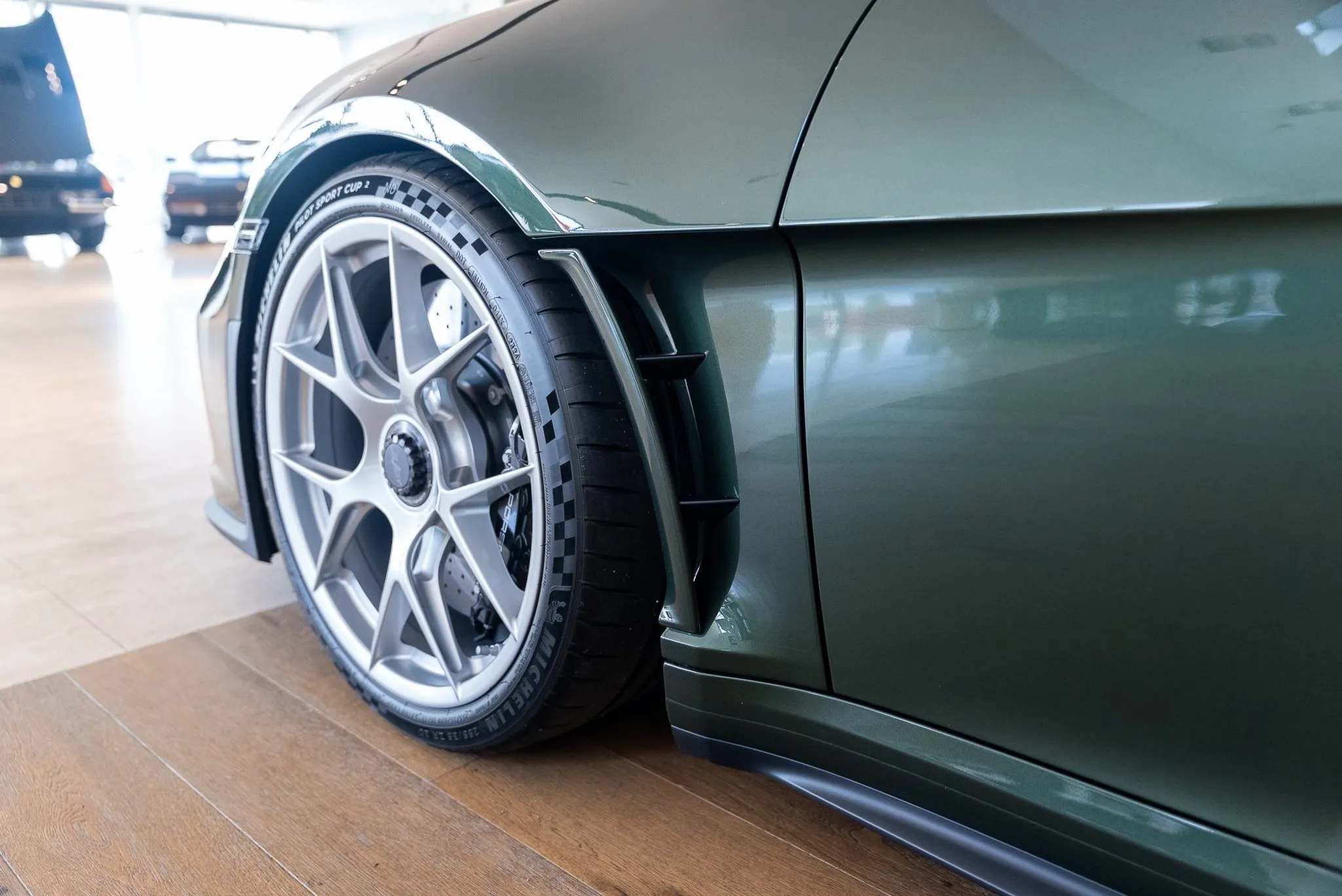 2024 Porsche 911 S/T in Oak Green Metallic