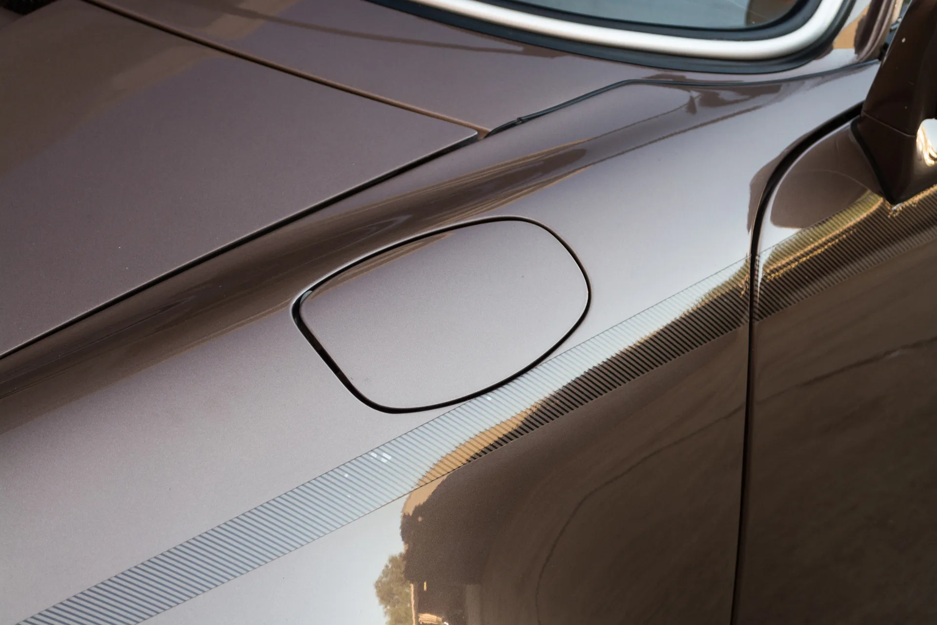 1977 Porsche 911 Turbo Carrera in Copper Brown Metallic