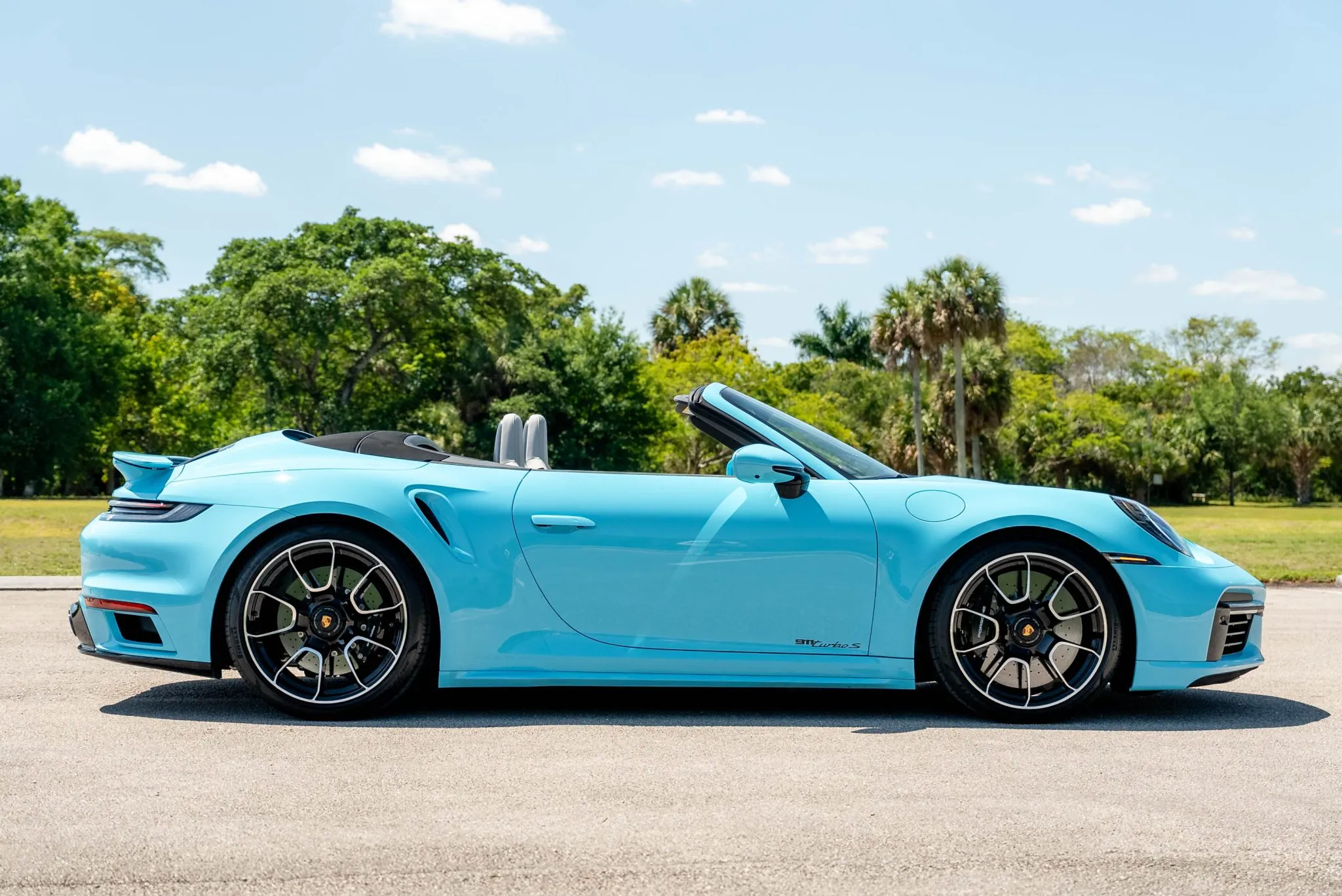 2024 Porsche 911 Turbo S Cabriolet in Olympic Blue