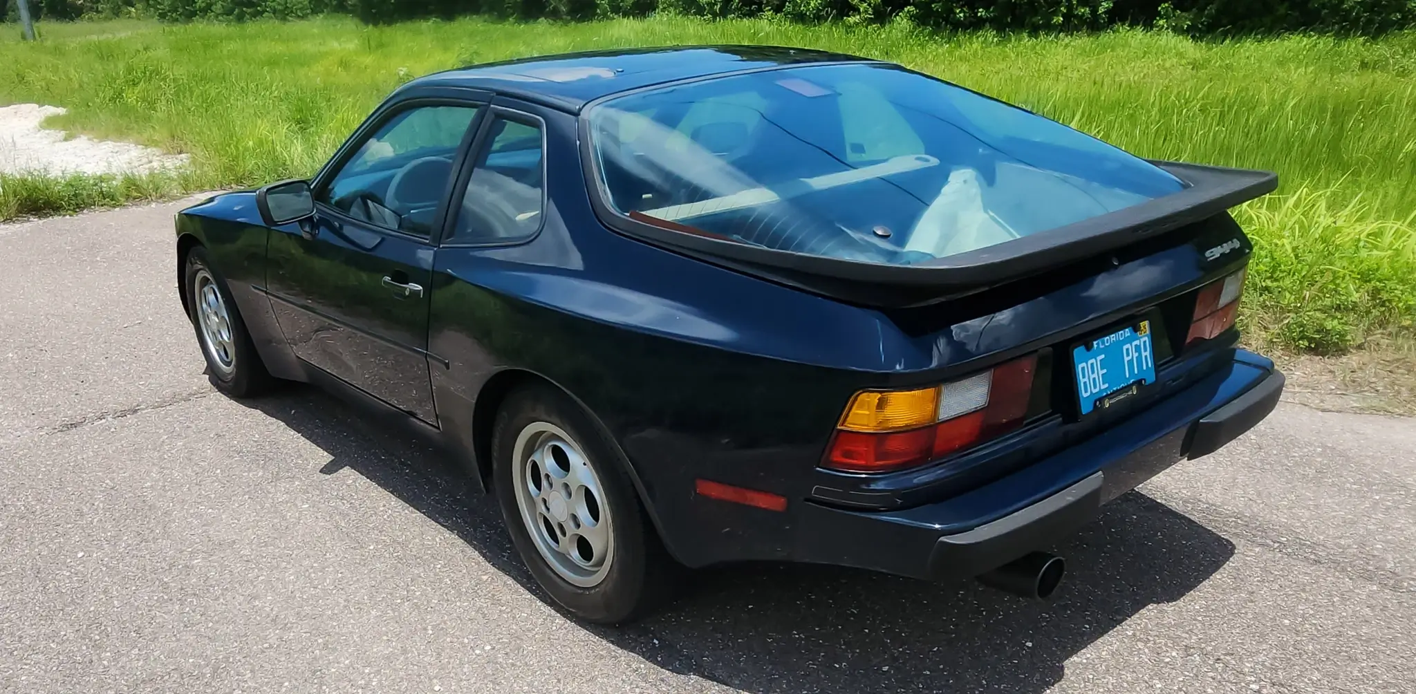 1987 Porsche 944 in Azurite Blue