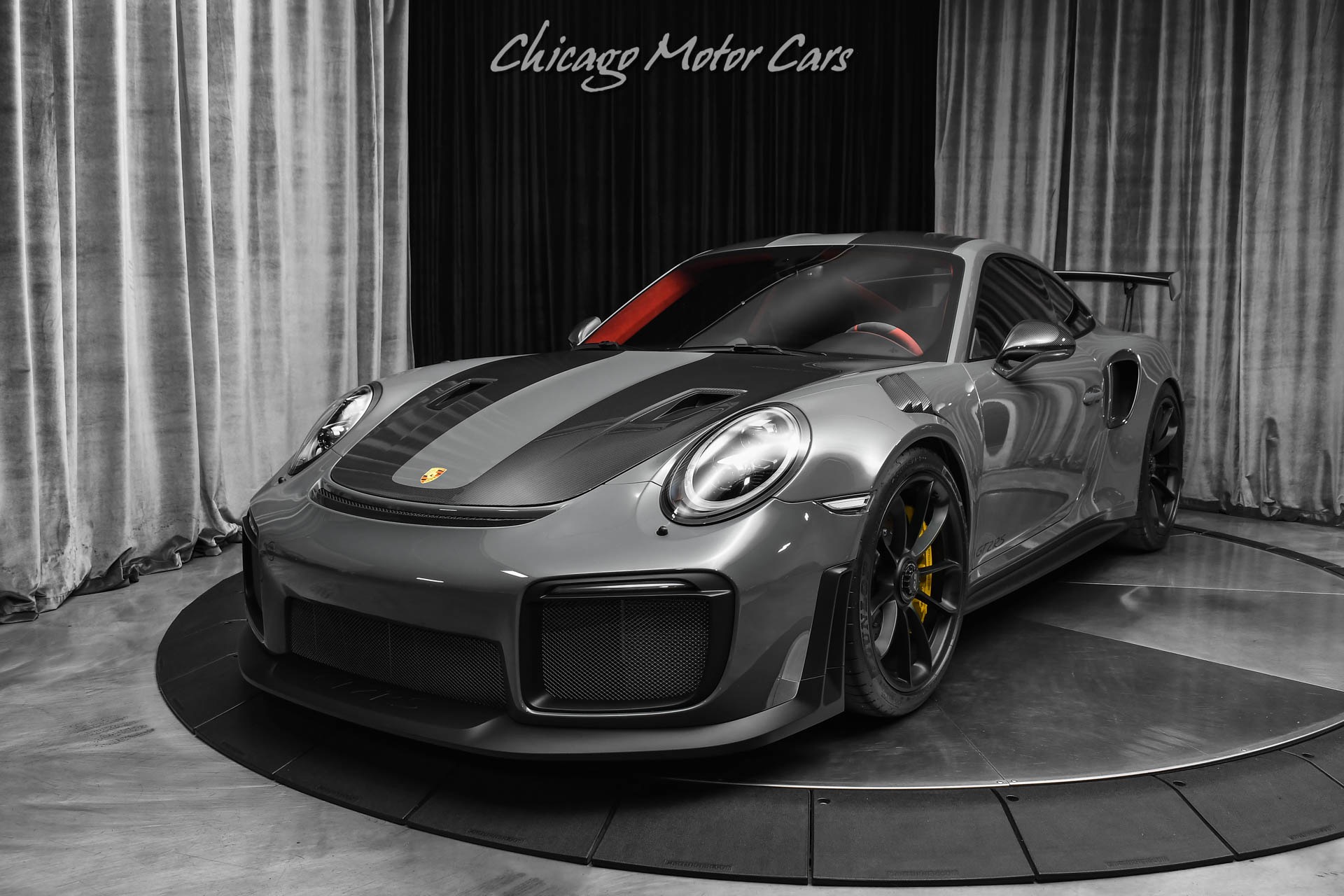 2019 Porsche 911 GT2RS Weissach in Grigio Telesto