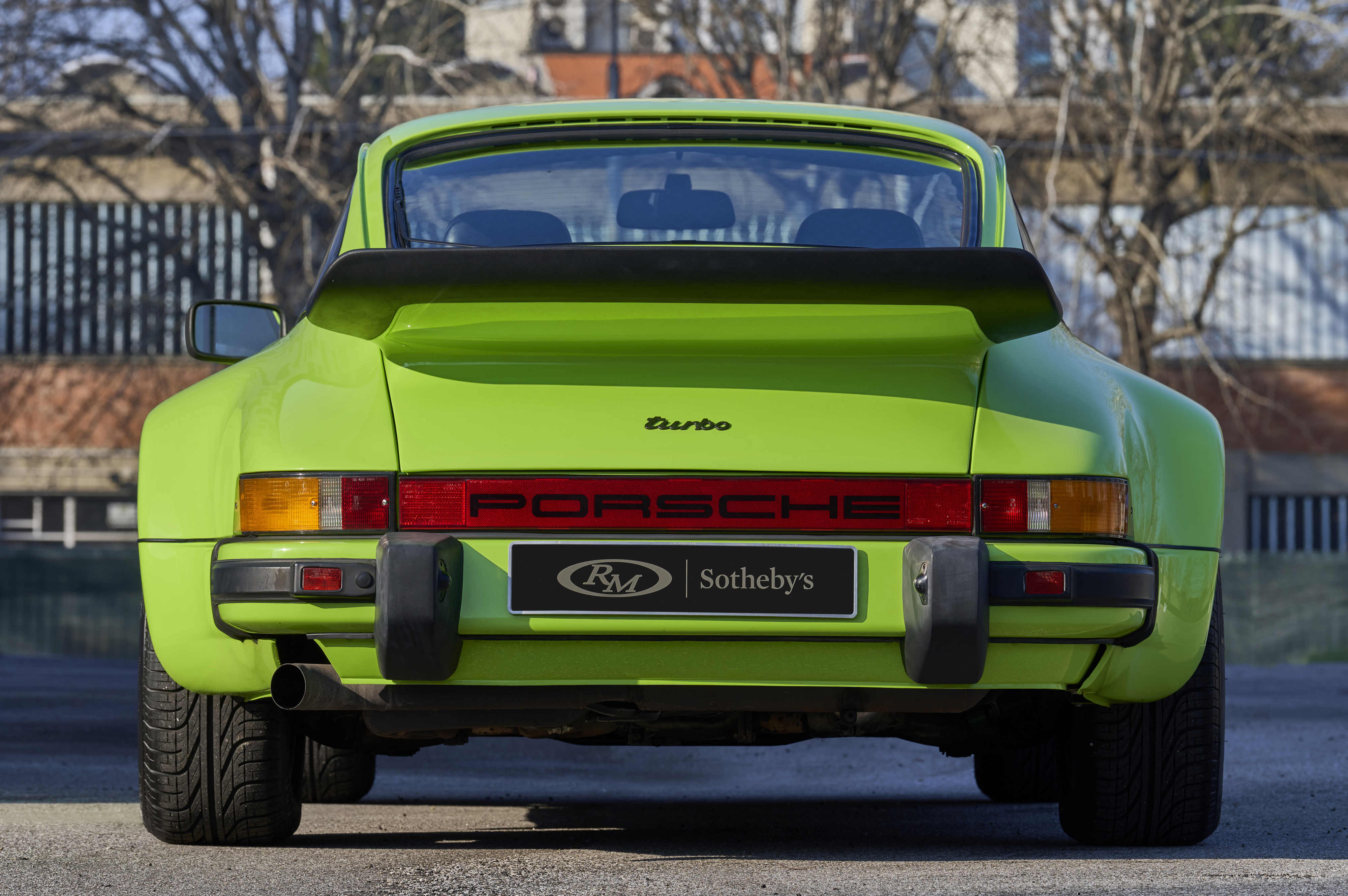 1976 Porsche 911 Turbo Coupé in Apple Green