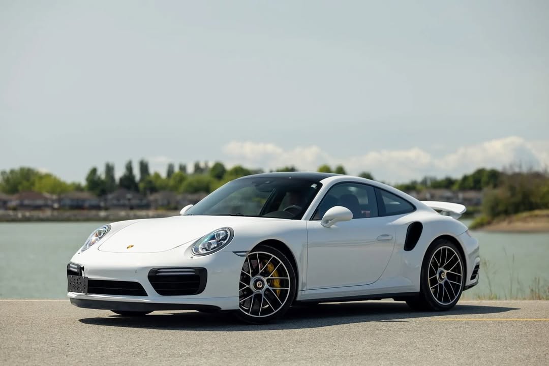 2018 Porsche 911 Turbo S Coupe in Polar White