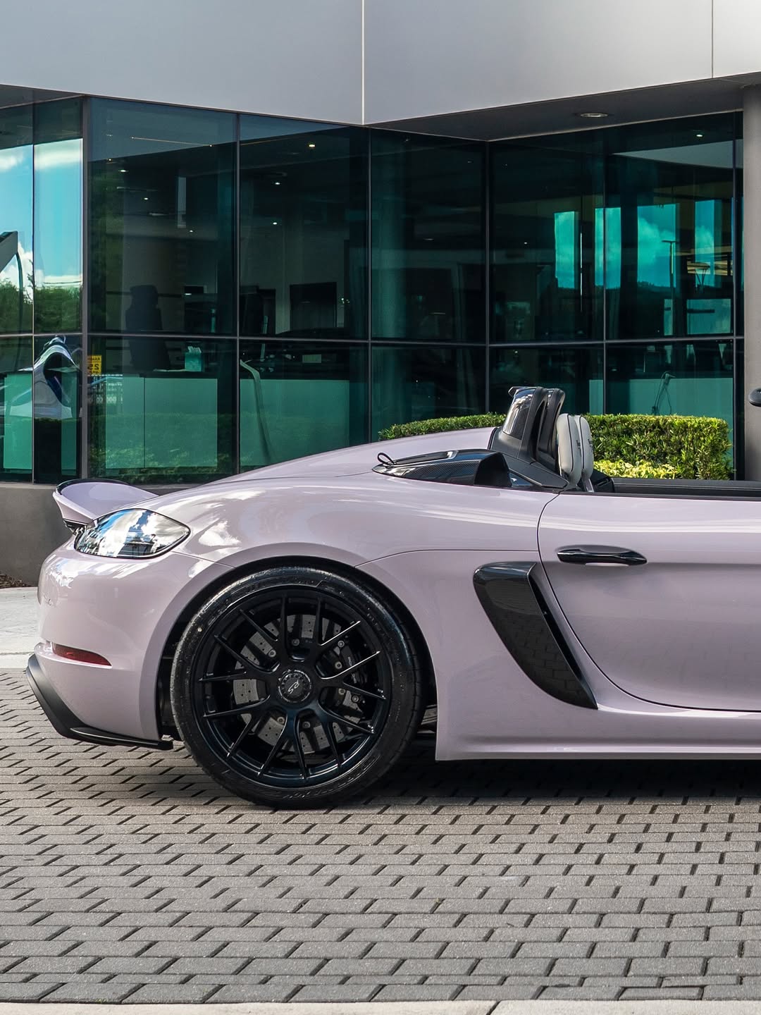 2025 Porsche 718 Spyder RS in Moon Gem