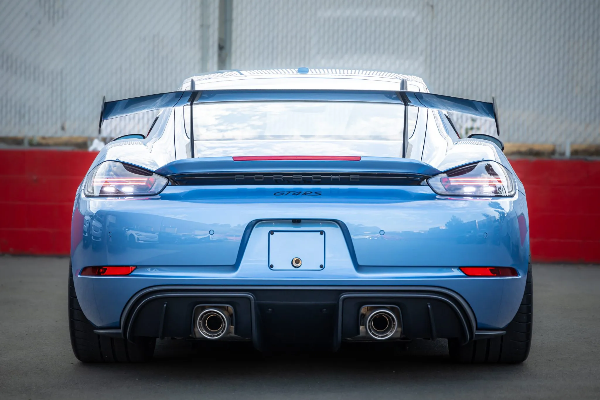 2023 Porsche 718 Cayman GT4 RS Weissach in Gemini Metallic